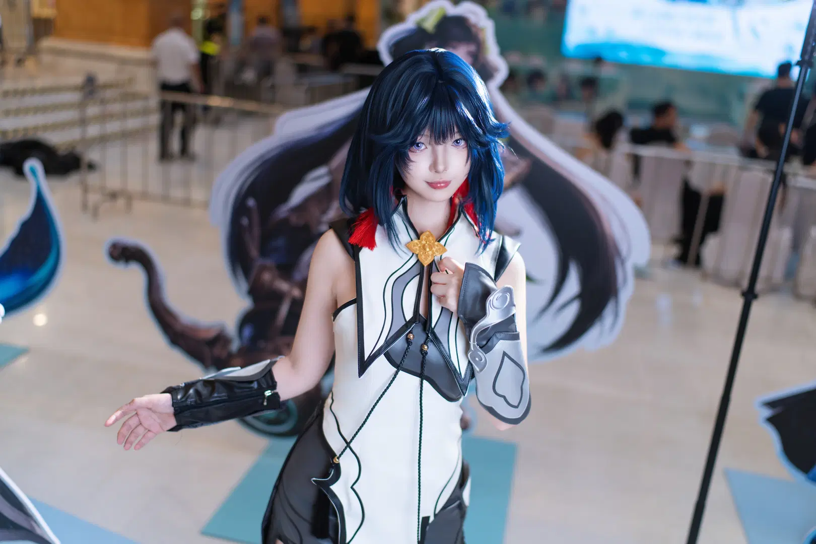 Honor of Kings Campus Challenge: Global Harbor Offline Event Photos of Blue Hair & Red Highlights Cosplay (Honor of Kings cosplay) by 森森不懂摄影 - Image 3