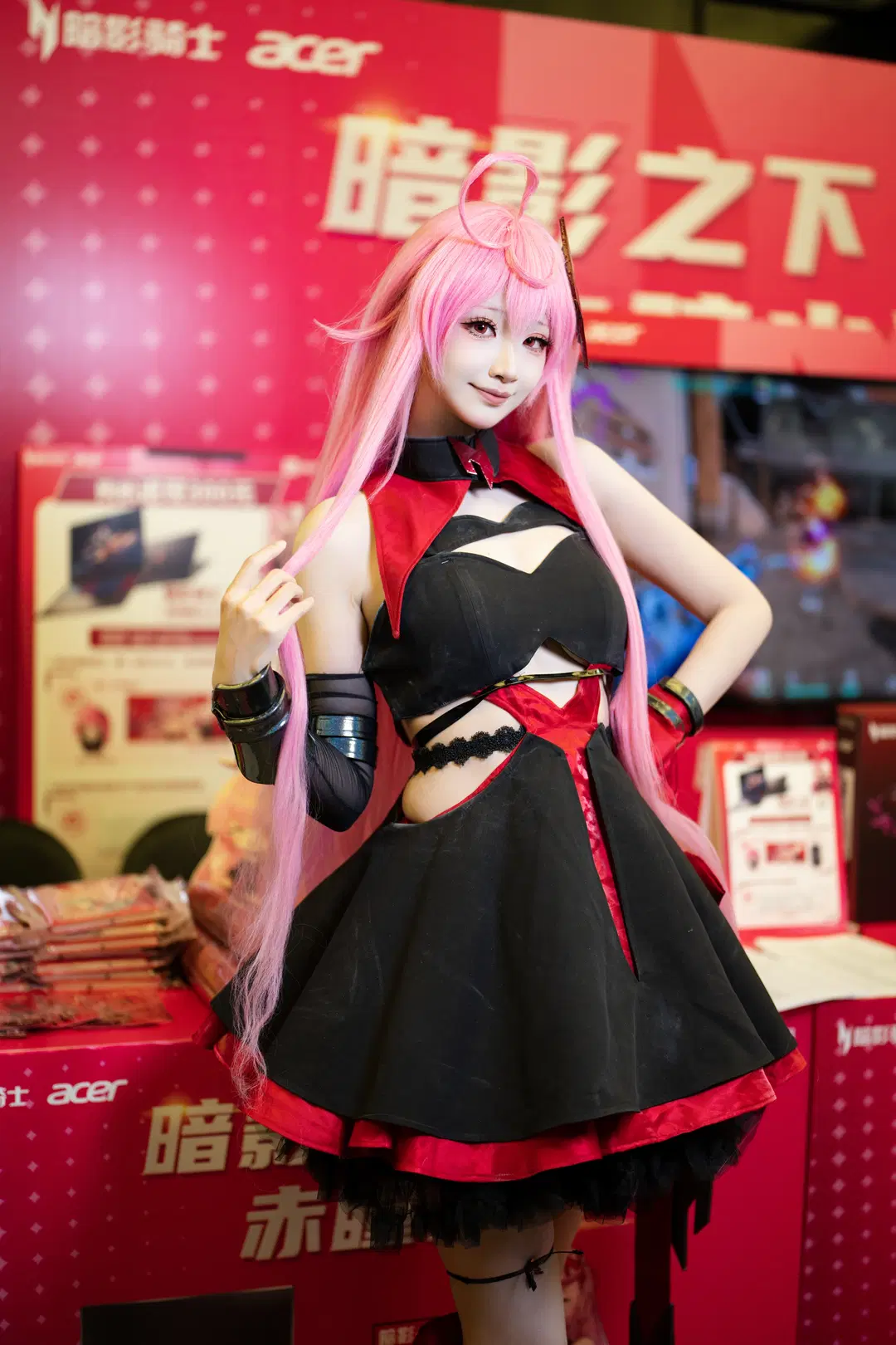 cosplay场照, 线下漫展, 赤瞳cos, 暗影骑士, 上海百脑汇