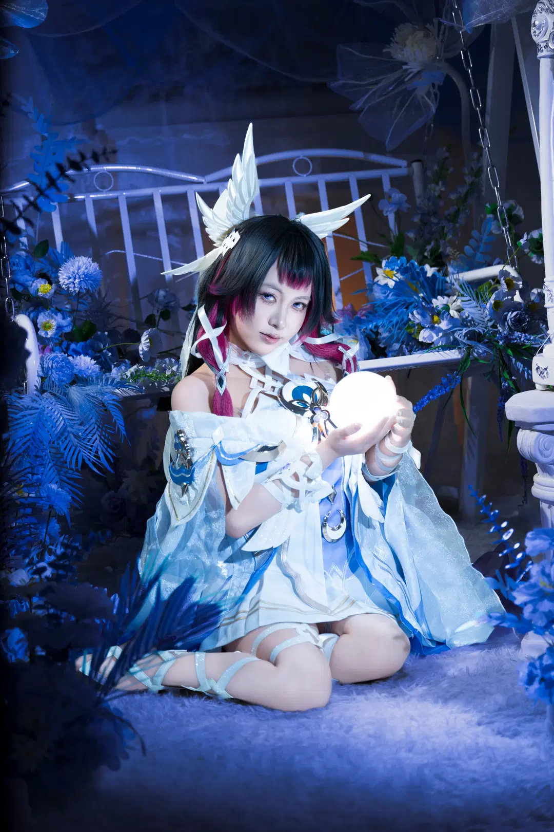 【Genshin Impact】Blue and White Outfit Fantasy Cosplay: Studio Shoot of the Moonlit White Dove Girl by 星漫映画 - Image 2