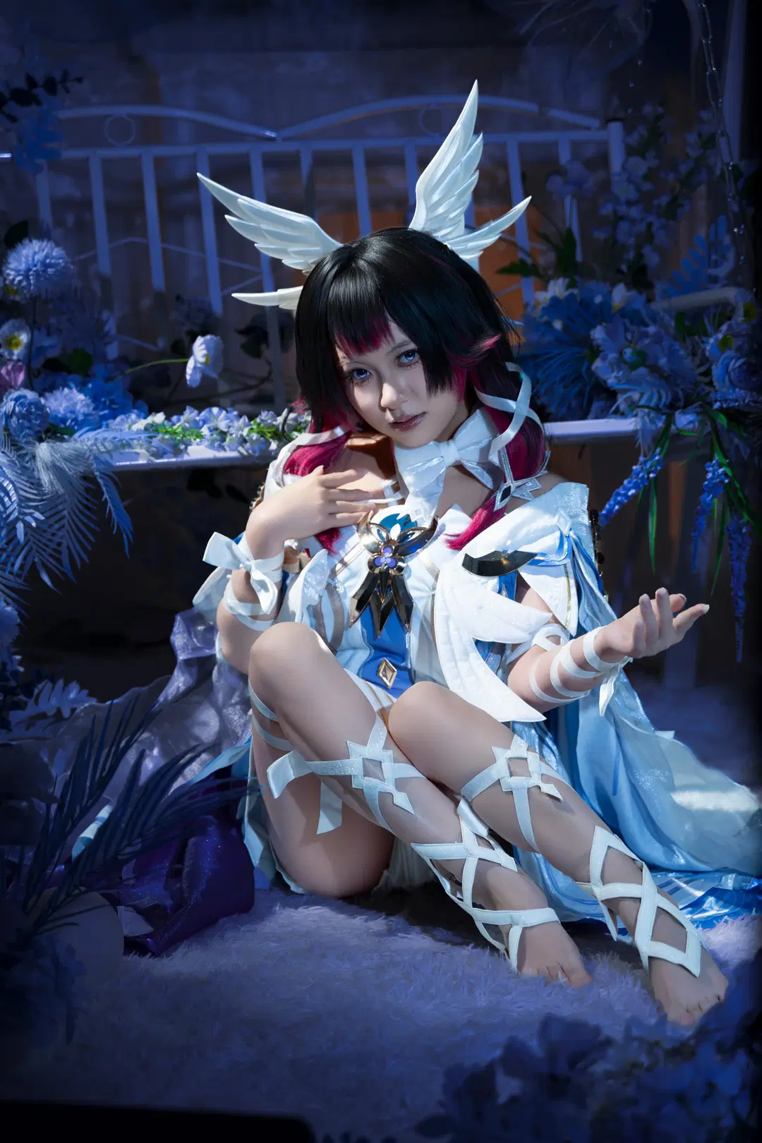 【Genshin Impact】Blue and White Outfit Fantasy Cosplay: Studio Shoot of the Moonlit White Dove Girl by 星漫映画 - Image 6
