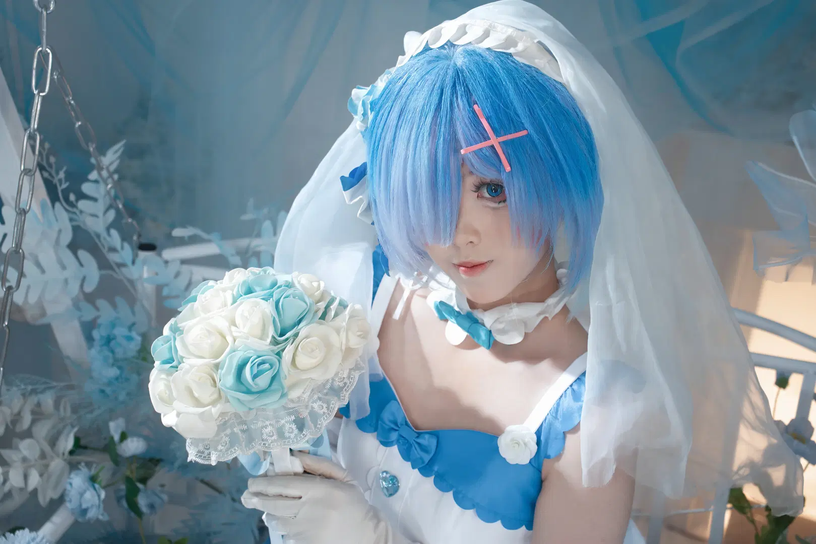 【レム コスプレ】真実の青に誓う花嫁レム、ヨーロピアン調スタジオ撮影で見る優しい夢 - 星漫映画 - 4枚目