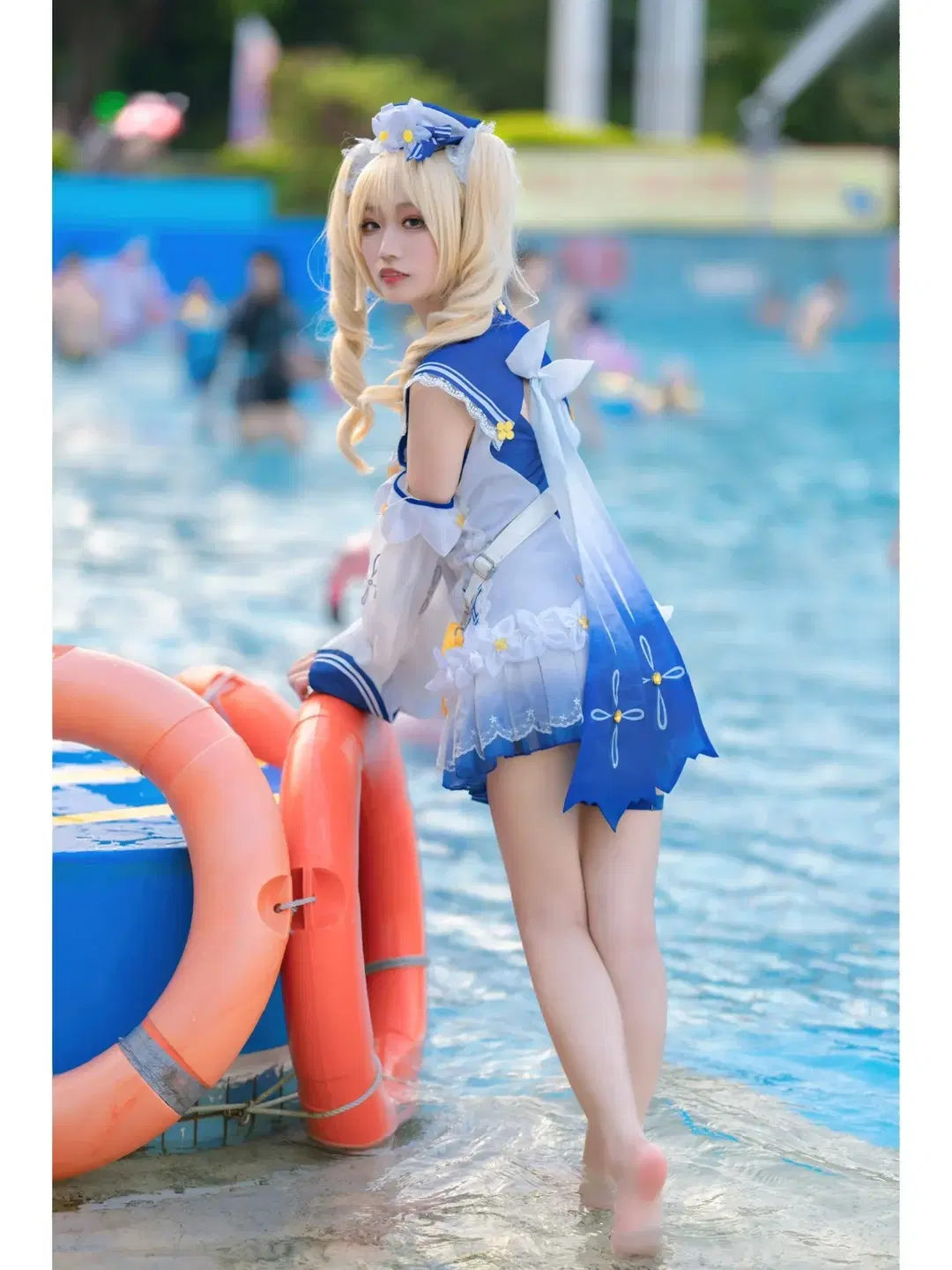 【芭芭拉cos】夏日泳池边的清凉元气少女
