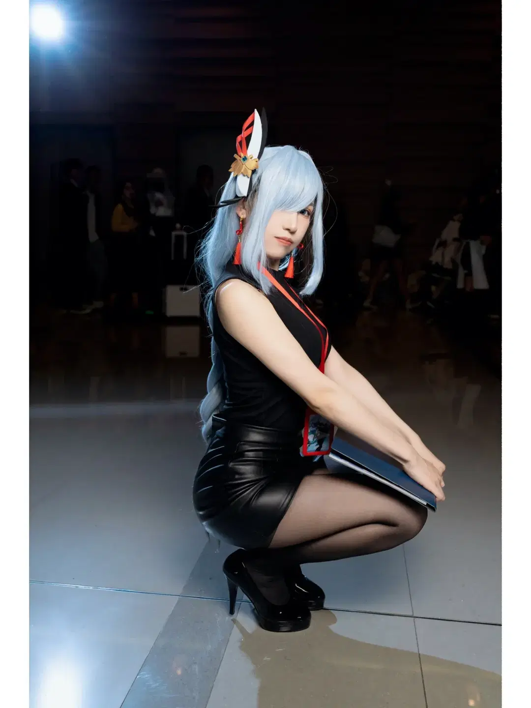 【申鹤cos】原神漫展OL风私设，清冷干练的职场调查员 - Kirito君 - 第2张