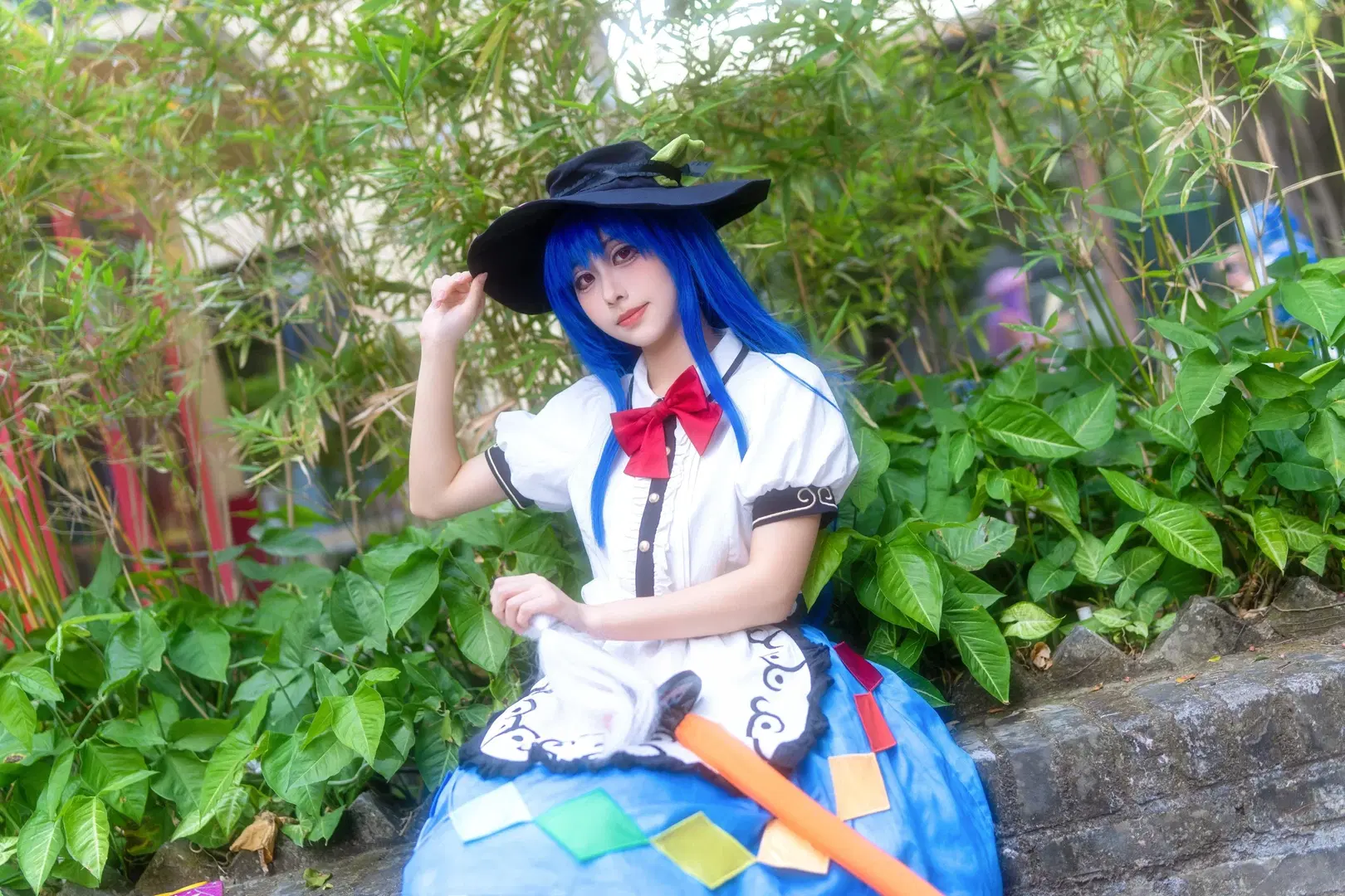 【比那名居天子cos】東方Project裡的天之女，漫展紅磚牆下的色彩碰撞 - Kirito君 - 第5張