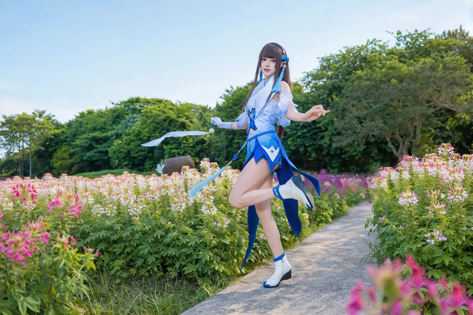 【西施コスプレ】オナー・オブ・キングス 花海を巡る、青白のシフォンドレスとロングリボンが織りなす優美な調和 - Kirito君 - 5枚目