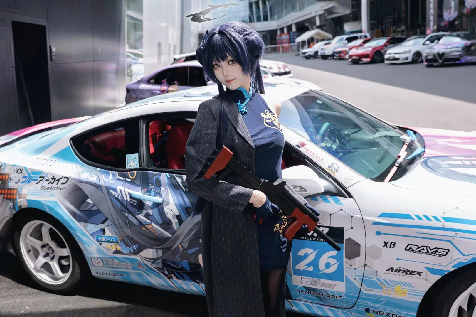 【龍華妃咲cos】蔚藍檔案痛車旁的旗袍西裝造型 - Kirito君 - 第8張