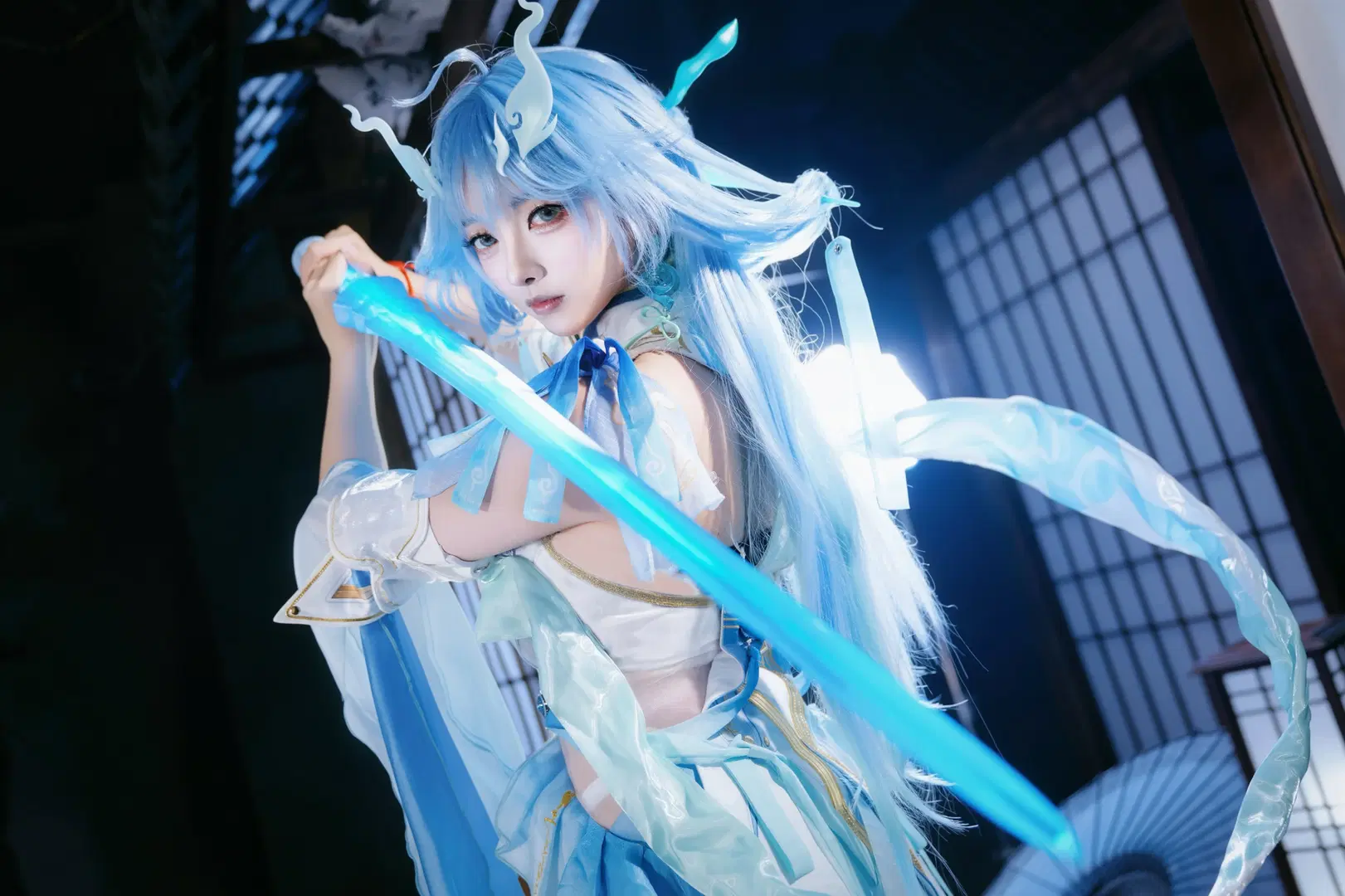 [Qingxiao cosplay] Wuthering Waves Xianxia Aesthetic: Poised with Sword, Aloof Charm Maxed Out by Kirito君 - Image 3
