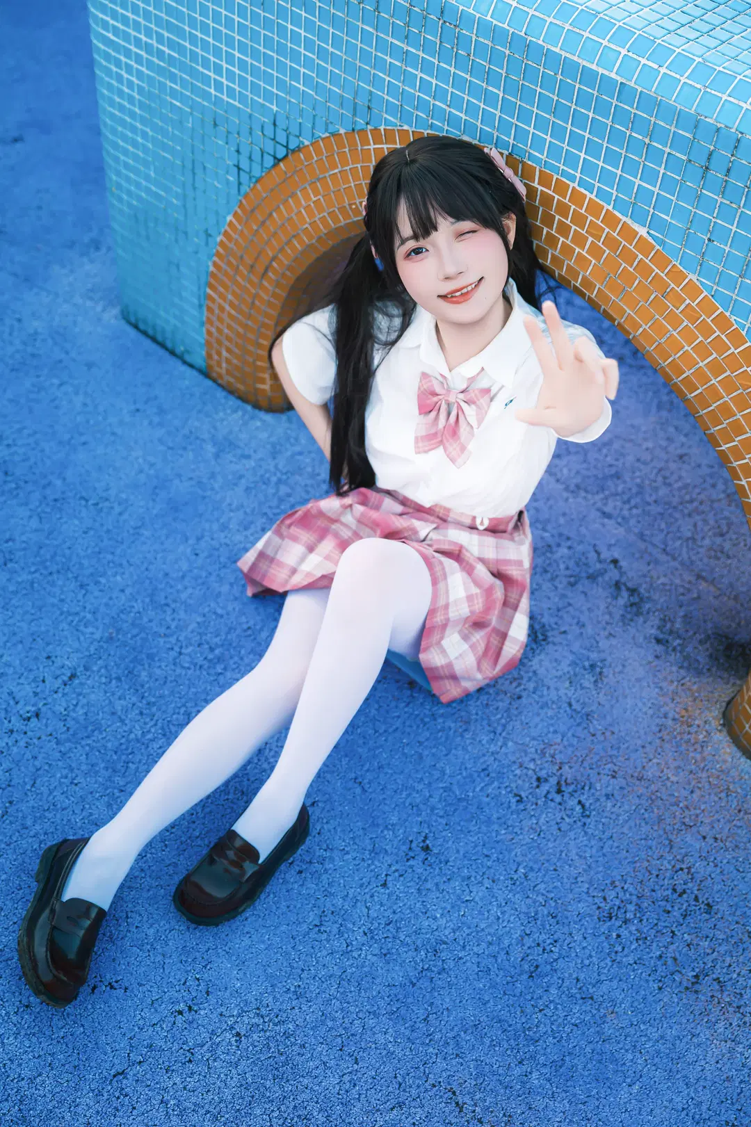 遊樂園裡的JK制服雙馬尾元氣少女 - Vera露露儿__ - 第4張