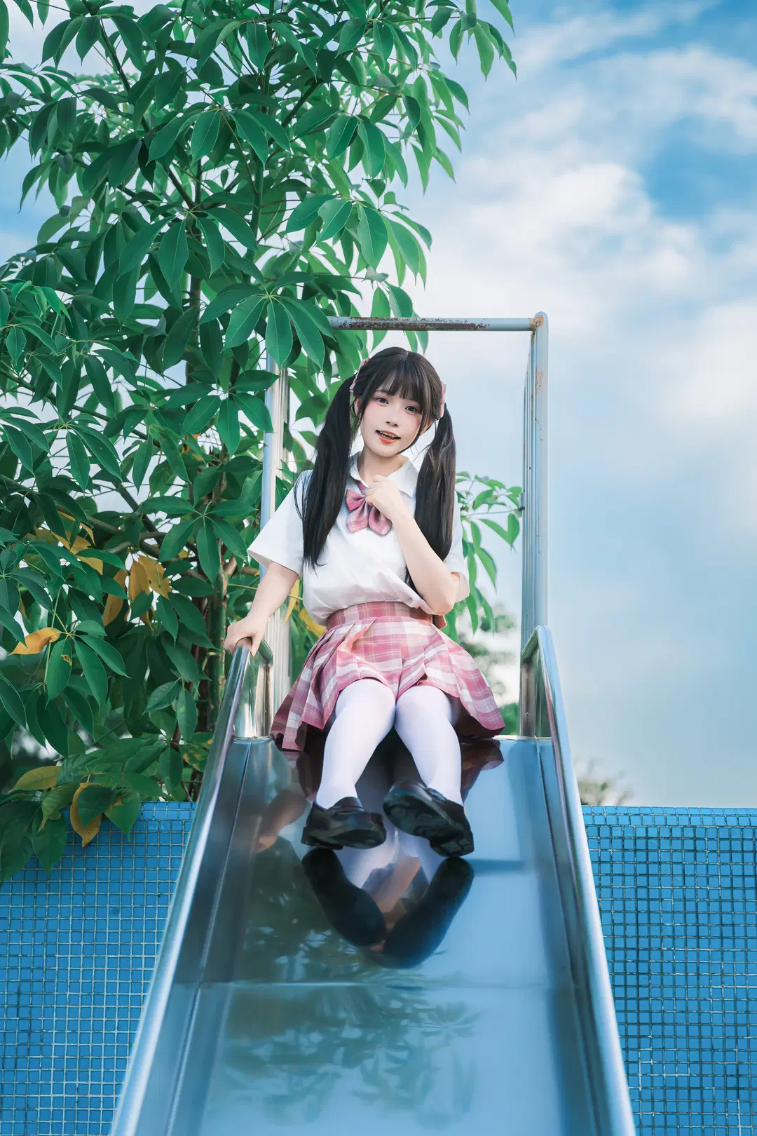遊樂園裡的JK制服雙馬尾元氣少女 - Vera露露儿__ - 第8張