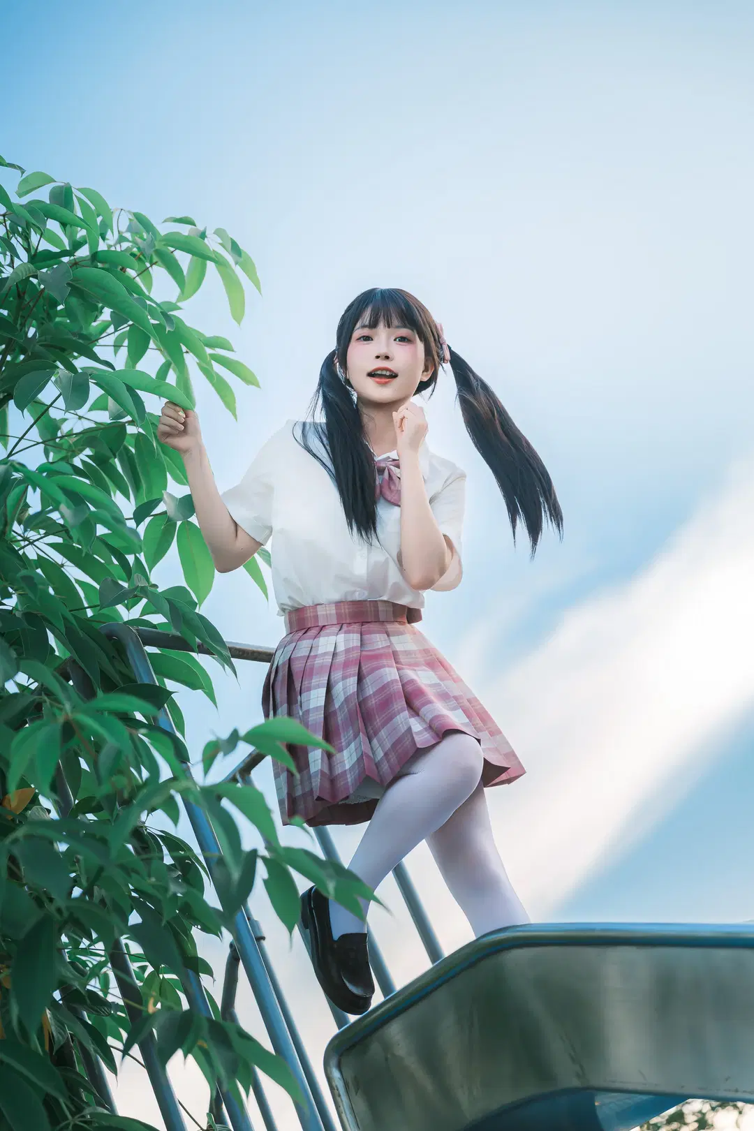 遊樂園裡的JK制服雙馬尾元氣少女 - Vera露露儿__ - 第9張