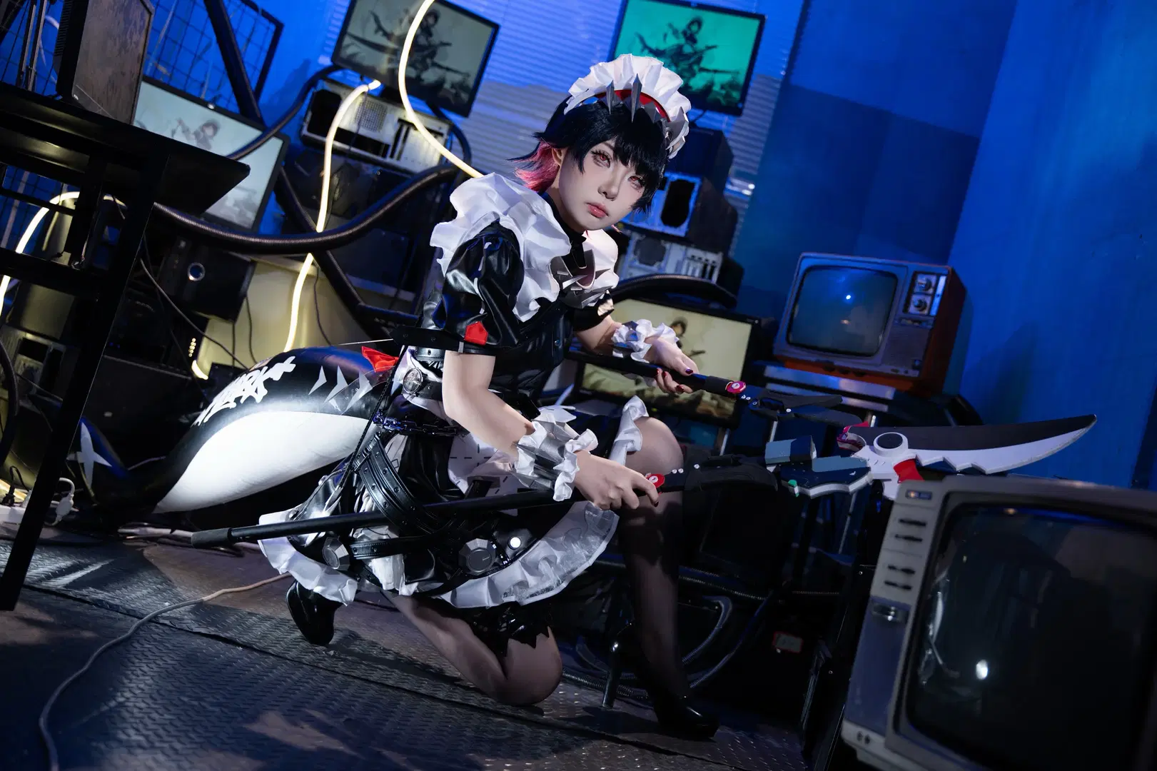 [Ellen Joe cosplay] The cold and glamorous Shark girl in a retro-tech studio by 拾月影棚 - Image 2