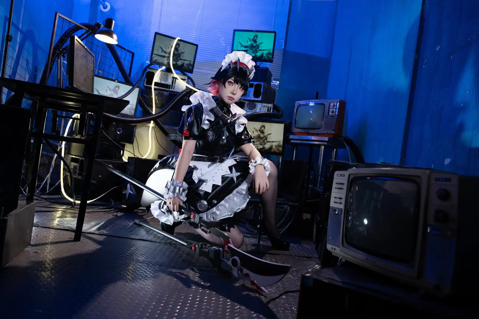 [Ellen Joe cosplay] The cold and glamorous Shark girl in a retro-tech studio by 拾月影棚 - Image 3