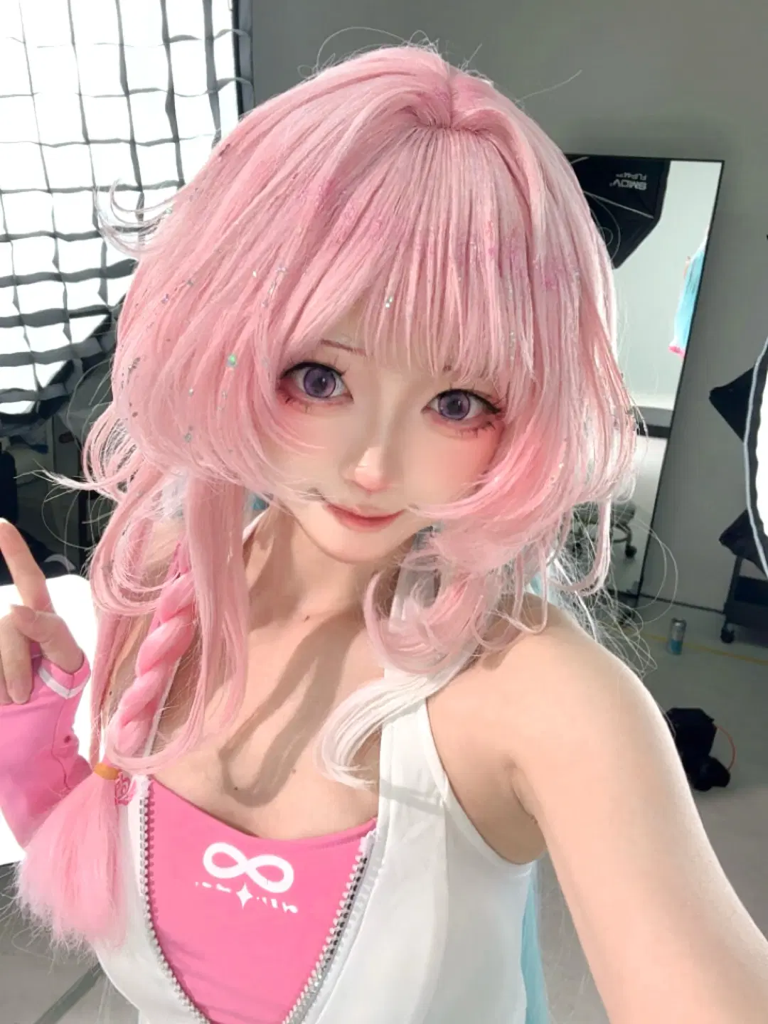 【昔涟cos】星穹铁道安踏联动，粉色系小涟终于出镜了 - 小兔乱撞 - 第2张