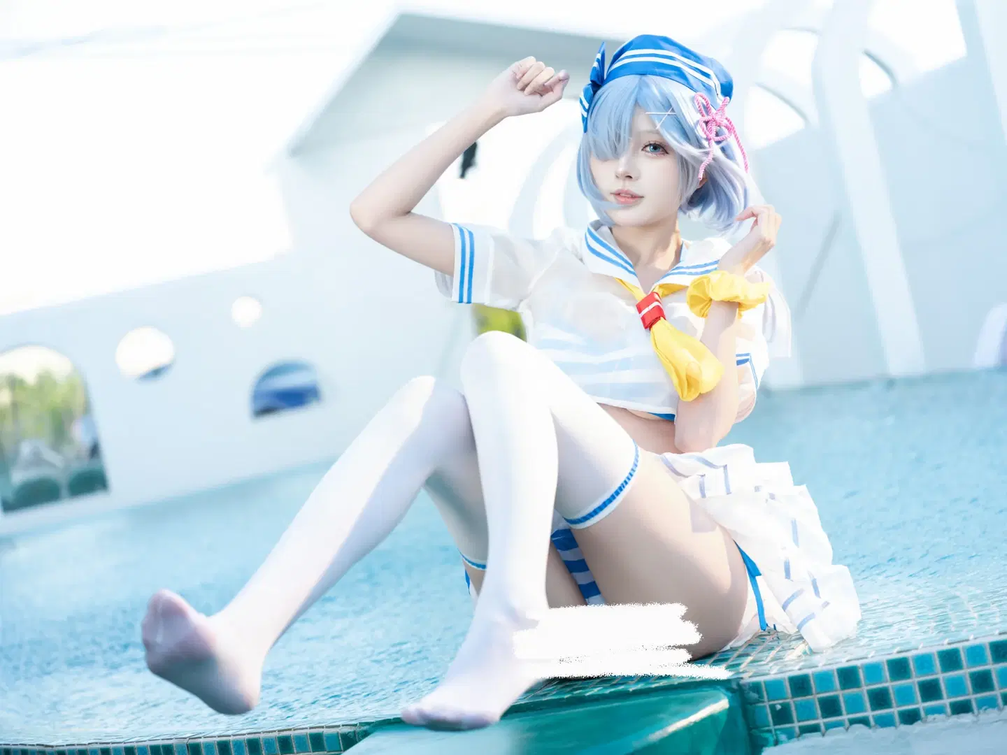 Rem Cosplay: Aqua-blue poolside sailor suit and white stockings summer portrait by 青屿丶 - Image 2