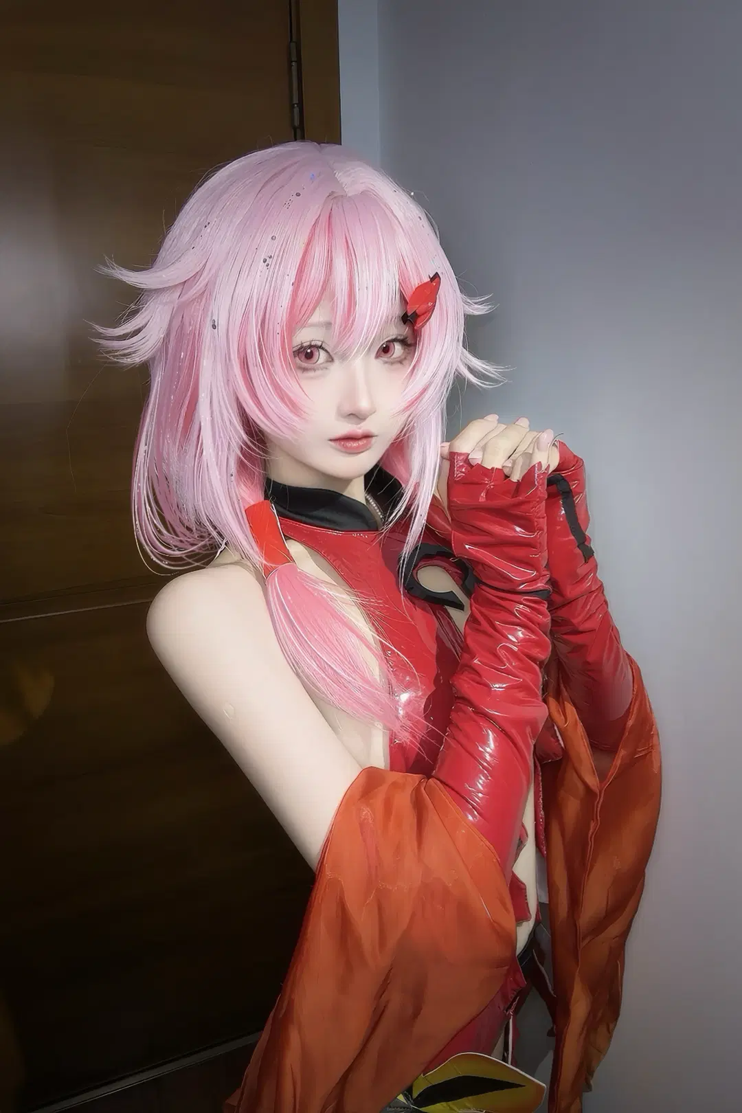 二次元cosplay, 粉色假发, 楪祈cos, 罪恶王冠, 红色战斗服