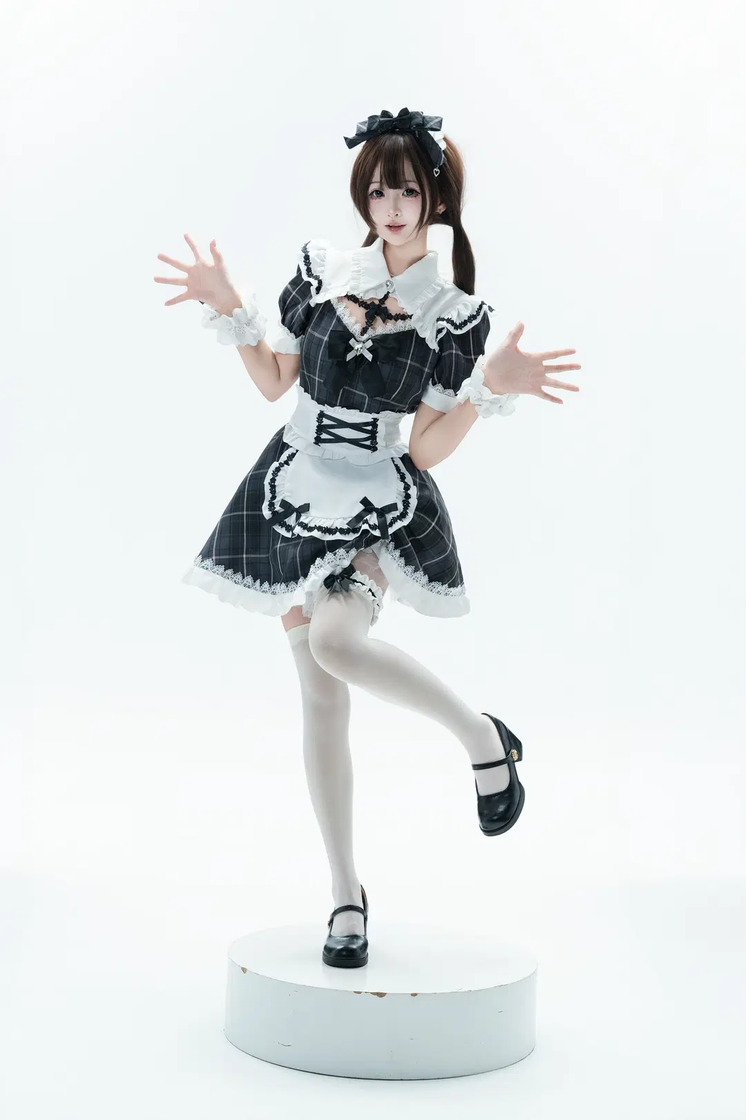 【メイド服】白黒チェック柄メイド服のスタジオ撮影シェア - 小葵大王 - 3枚目
