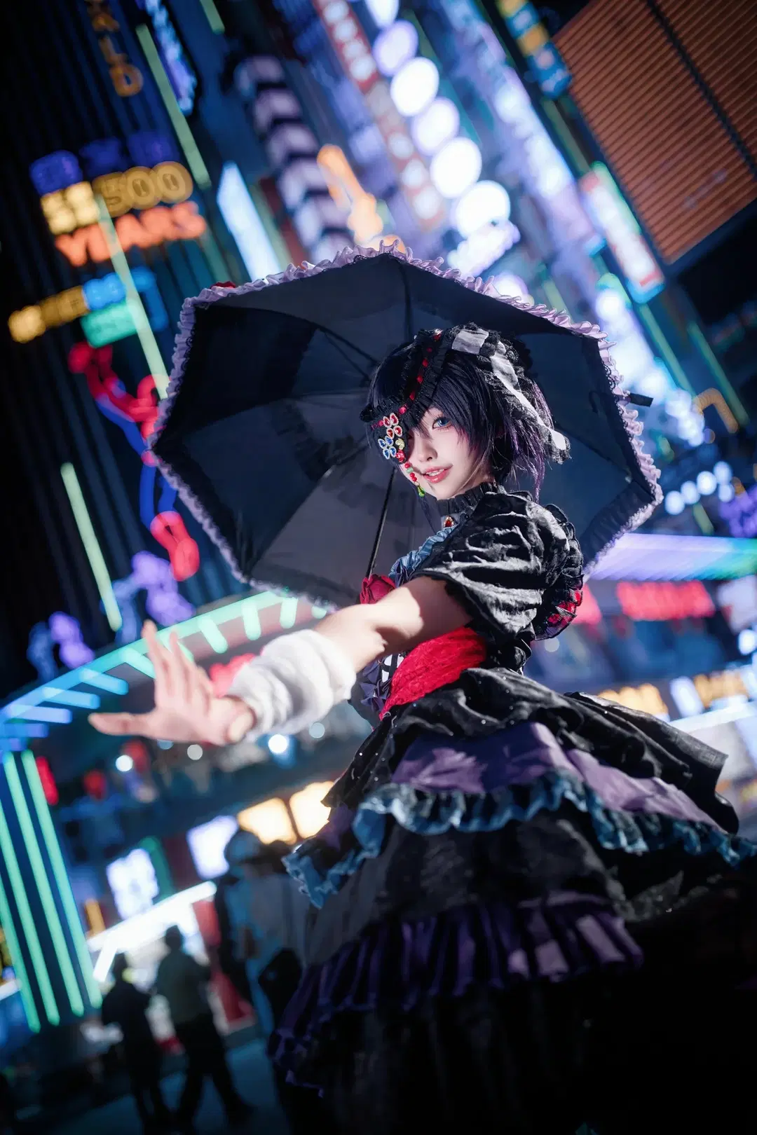 【小鳥遊六花 コスプレ】中二病でも恋がしたい! 邪王真眼、夜の街頭に降臨