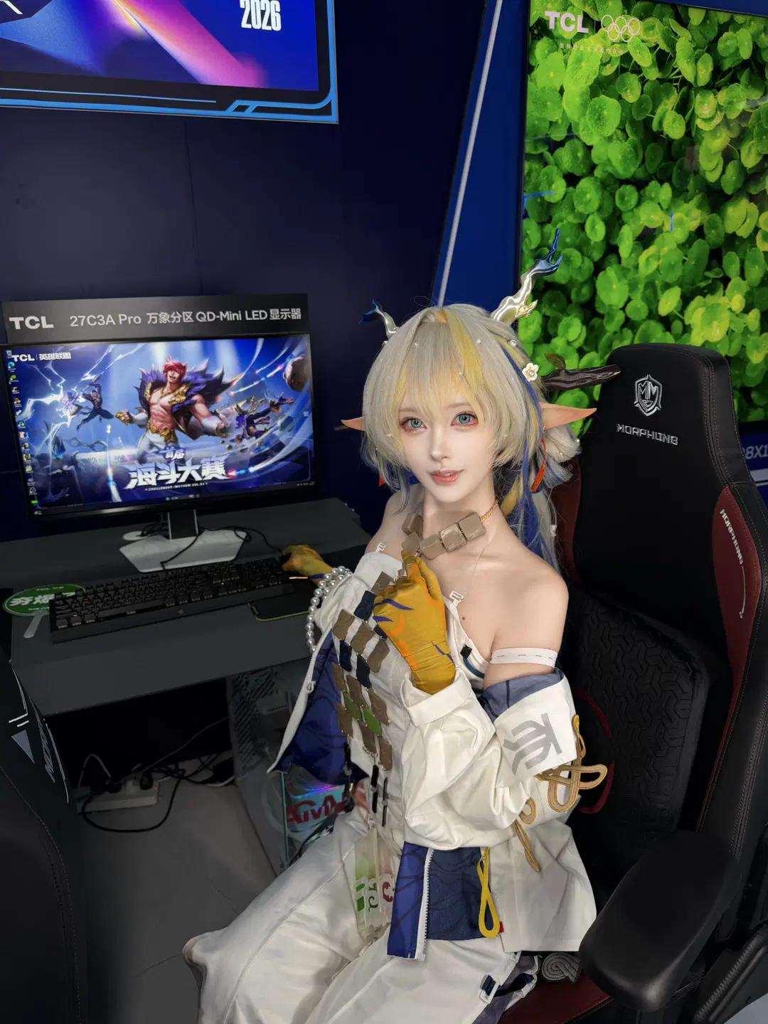 【黍cos】明日方舟岁家人在ChinaJoy挑选大屏