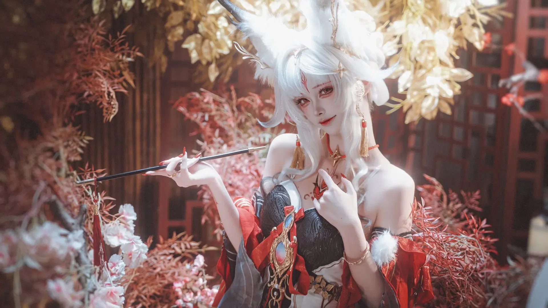 【心月狐cos】鸣潮心月狐红枫场景的氛围感演绎 - 懒塔塔💤 - 第3张