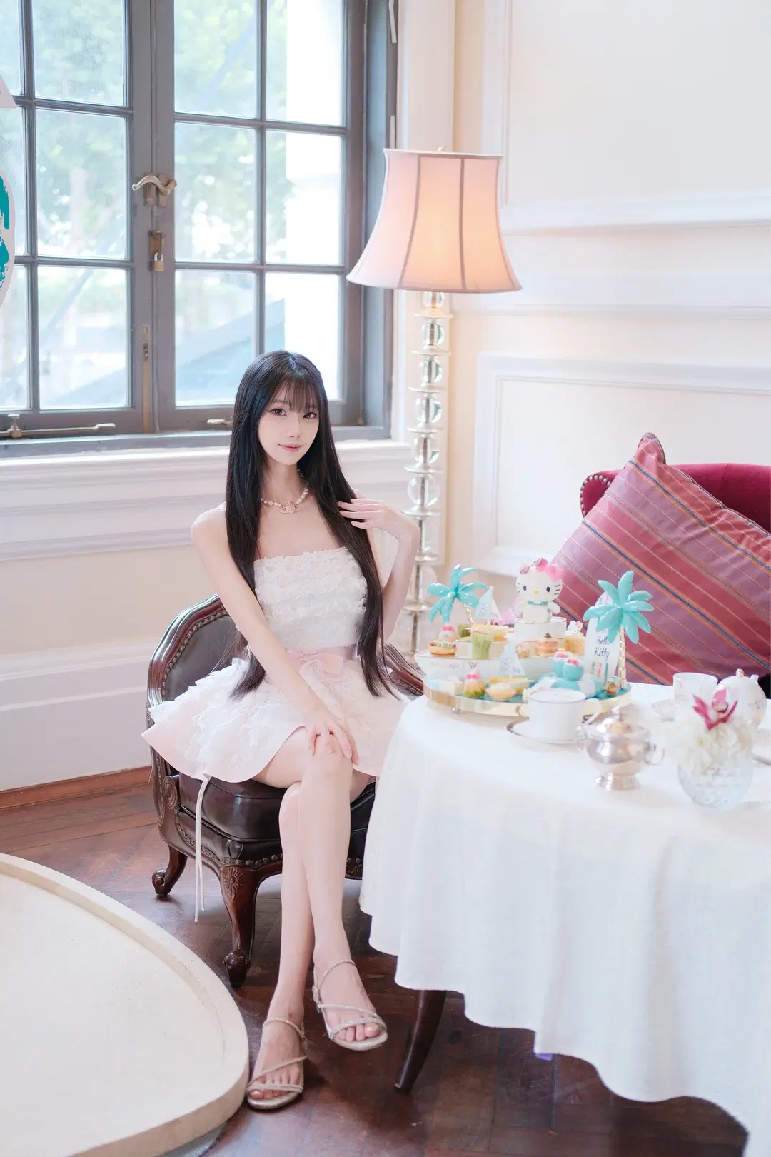 プリンセス風コーデのアフタヌーンティー撮影：雰囲気のある写真撮影で魅せる甘めポートレート - 糕坂芋子w - 3枚目