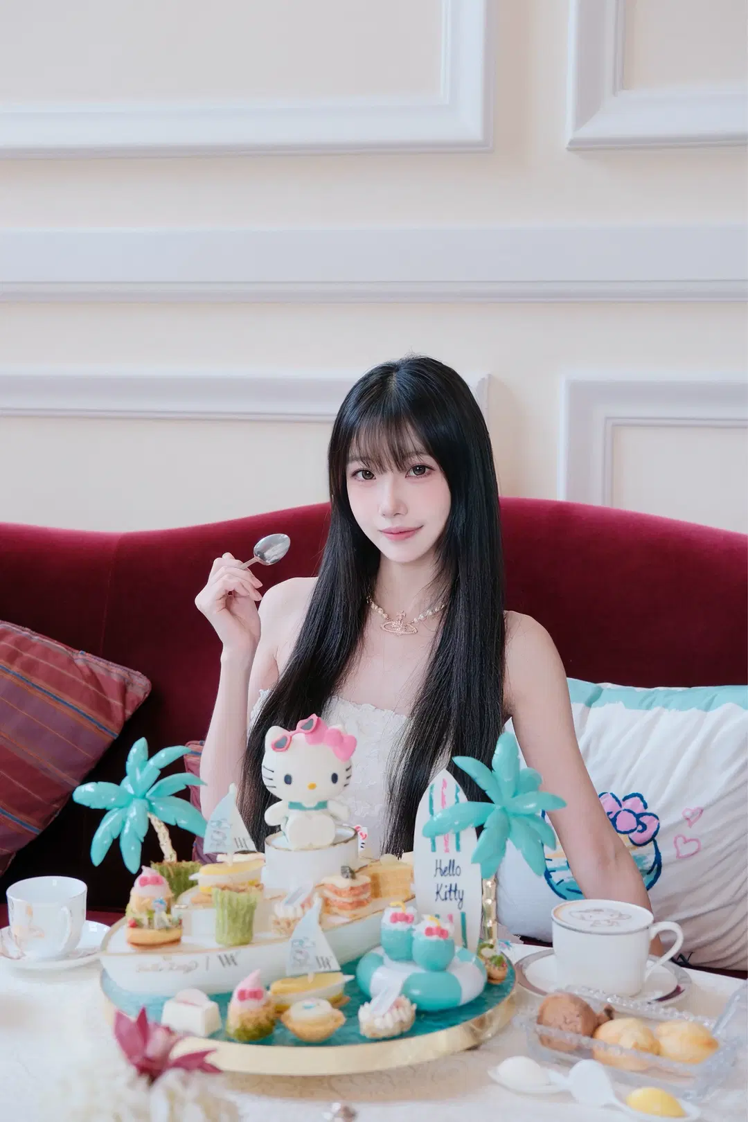 プリンセス風コーデのアフタヌーンティー撮影：雰囲気のある写真撮影で魅せる甘めポートレート - 糕坂芋子w - 4枚目
