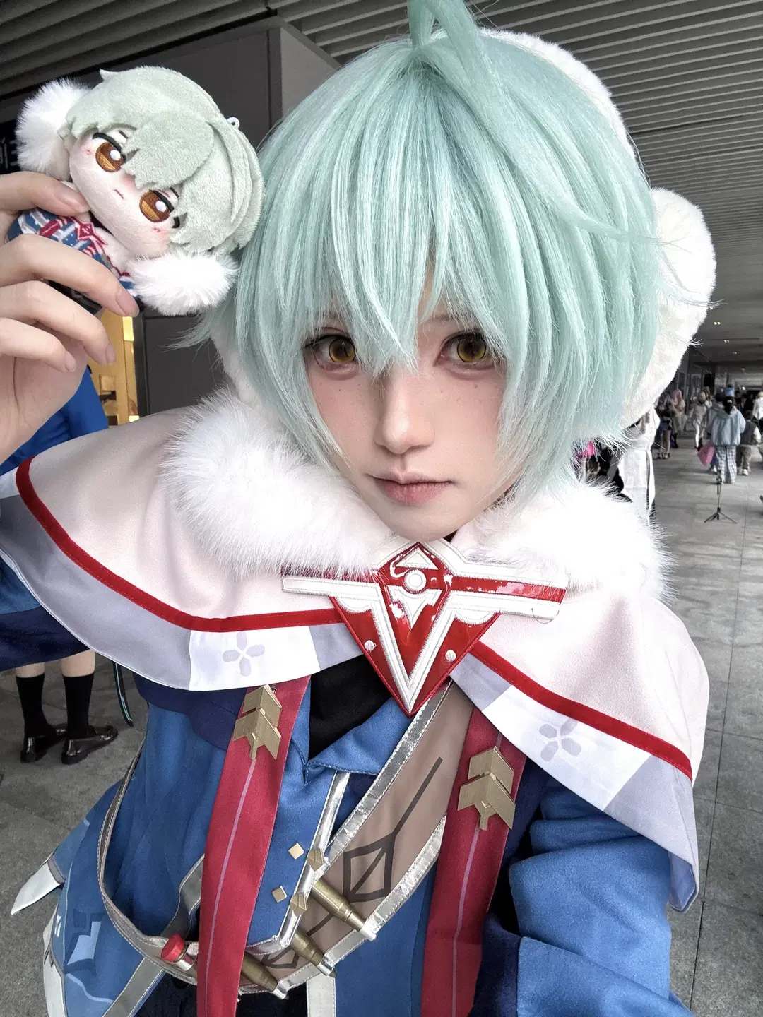 Genshin Impact, Convention photos, miHoYo, Shota cosplay, Alyosha cosplay