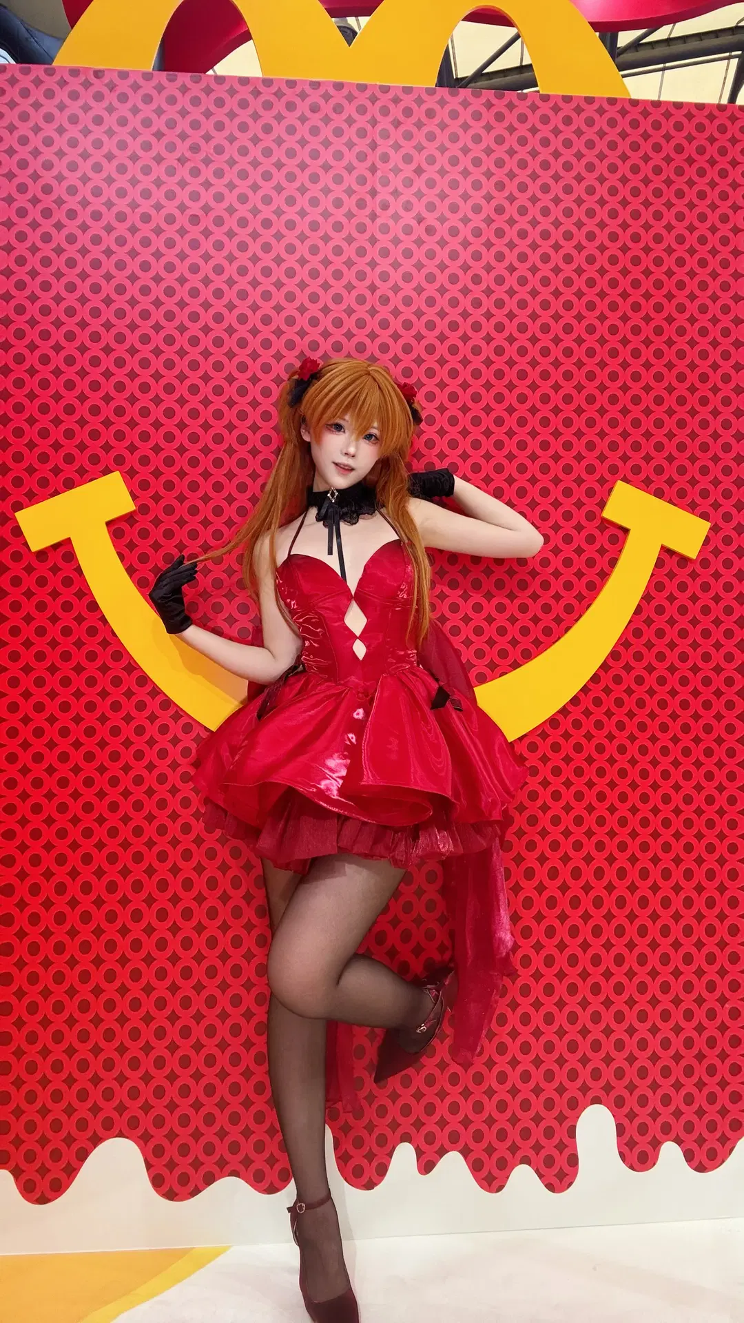 漫展偶遇麦麦炸鸡展台，明日香红裙cosplay甜辣出击 - 琉璃璃 - 第9张