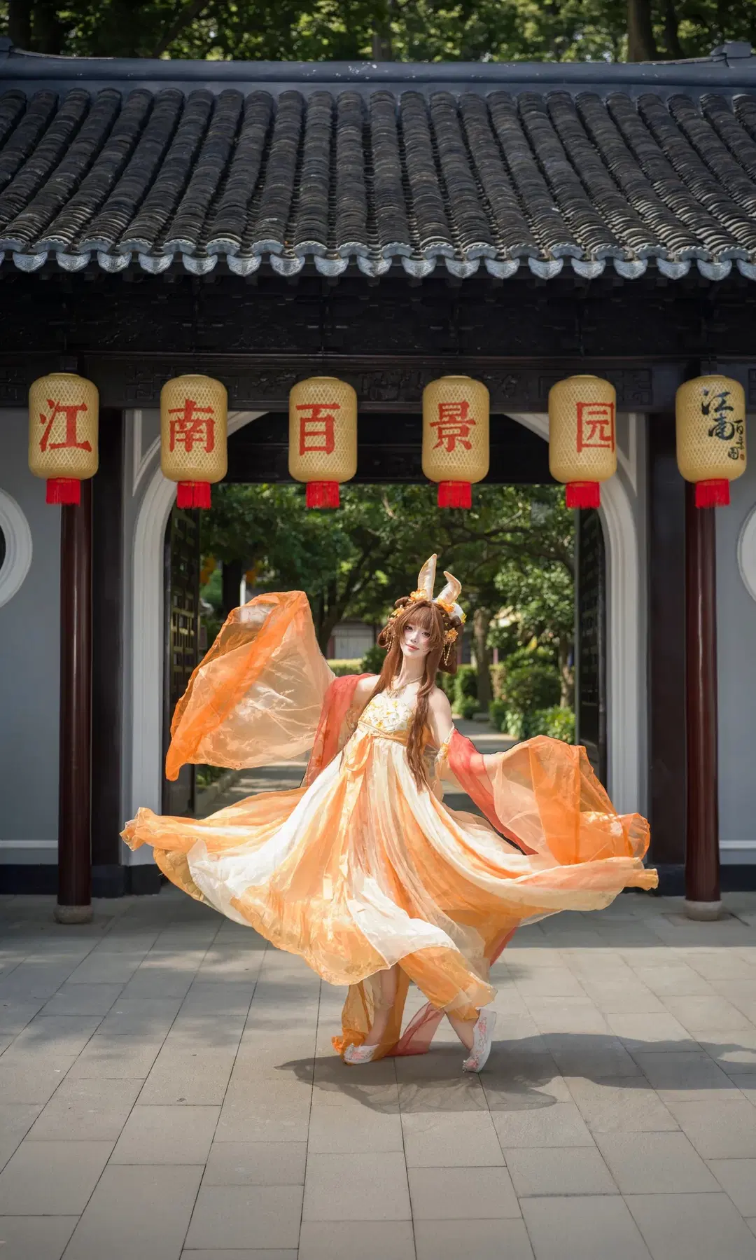 [Jade Rabbit Prefect cosplay] Jiangnan Baijingtu: Mid-Autumn garden stroll at Guilin Park by 七奈Nanako - Image 11