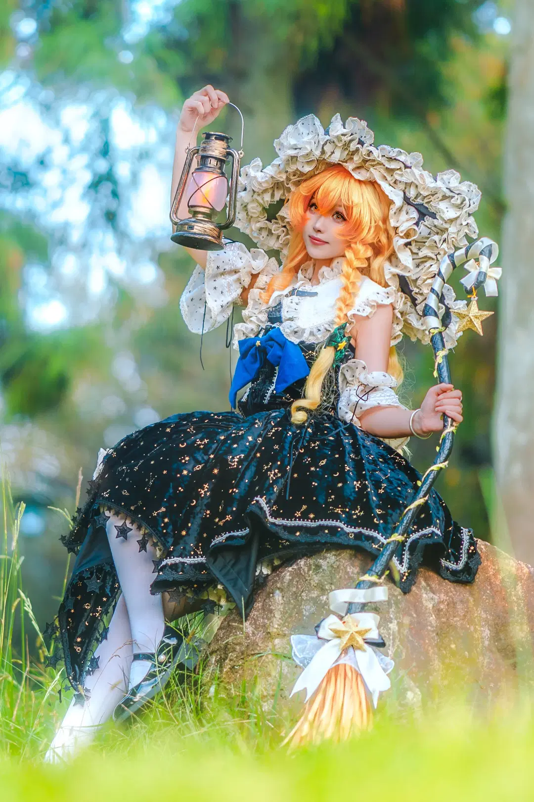 【魔理沙cos】东方Project的森林魔法使，提着星灯去巡游
