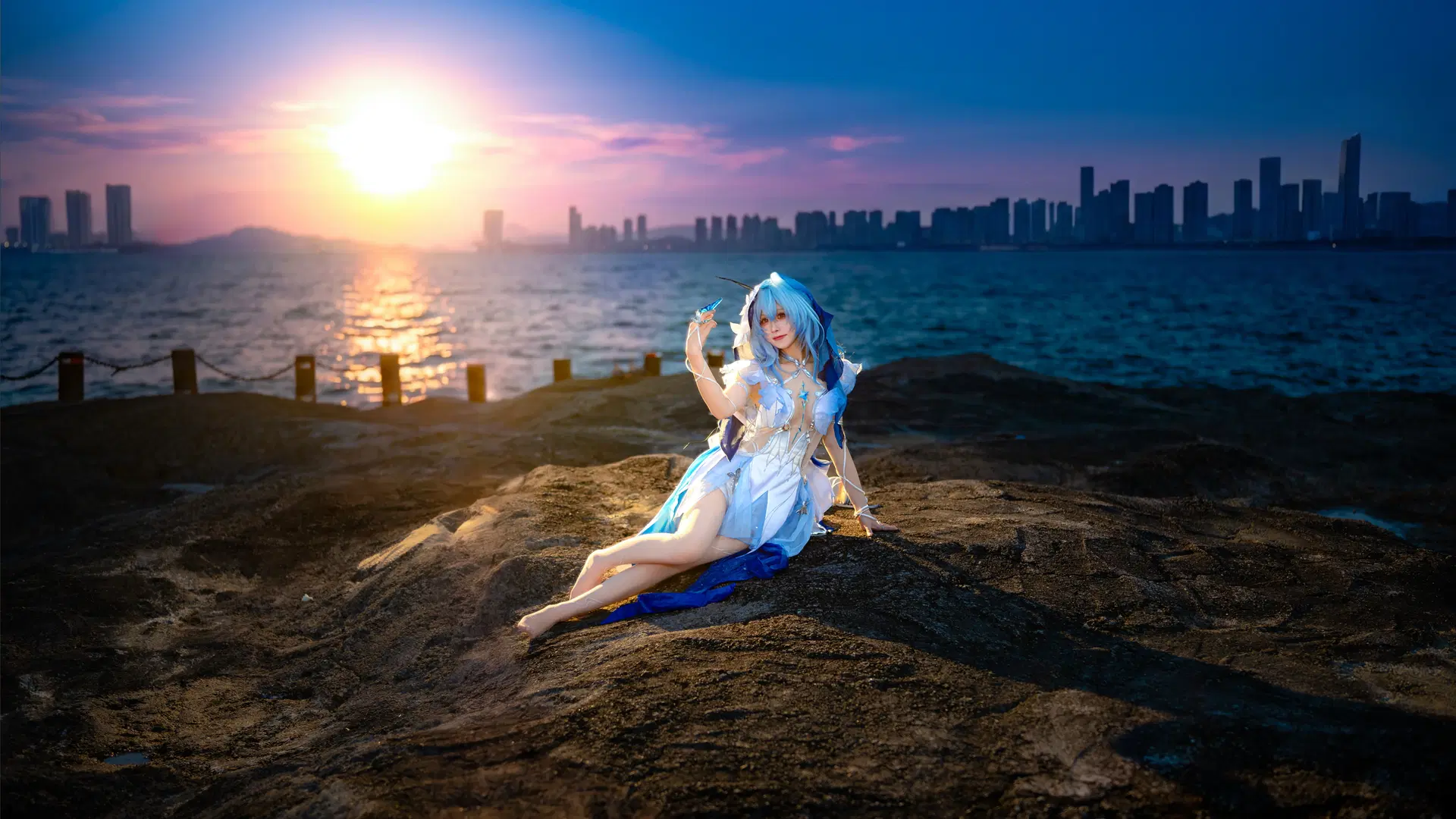 [The Shorekeeper cosplay] Blue Vigil at the Coast's Edge in Wuthering Waves by 脆脆一点都不好吃 - Image 5