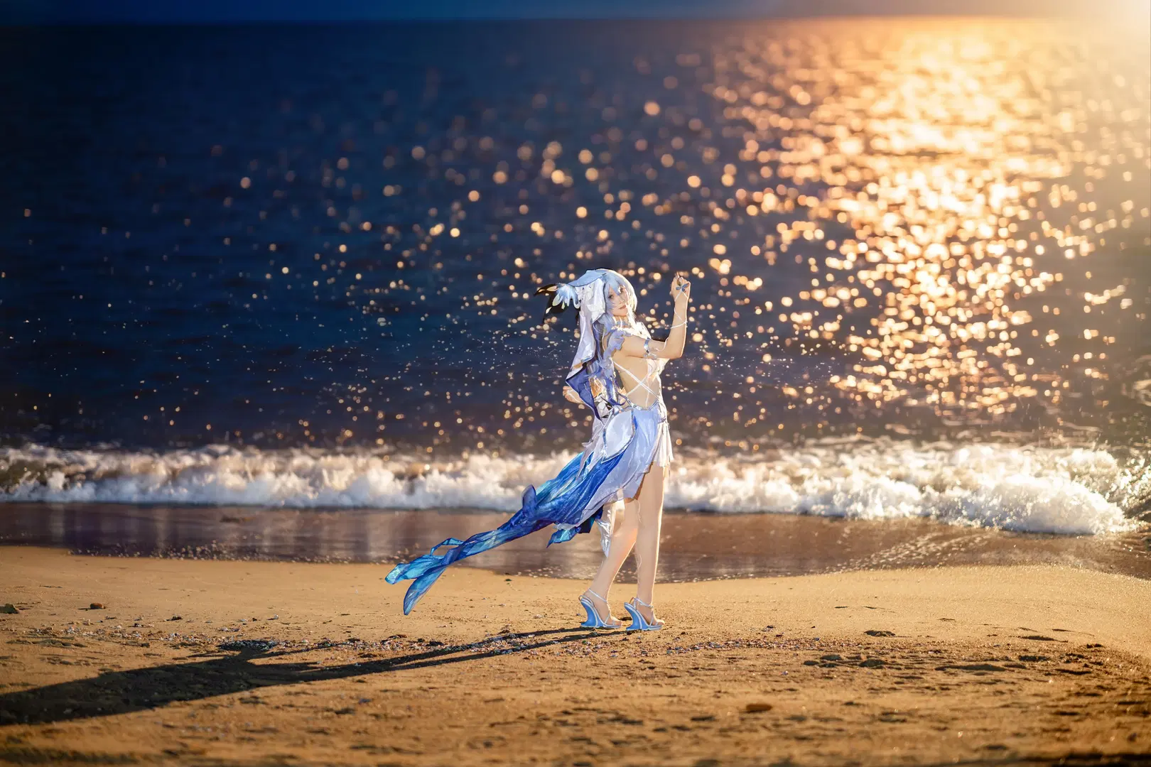 [The Shorekeeper cosplay] Blue Vigil at the Coast's Edge in Wuthering Waves by 脆脆一点都不好吃 - Image 8