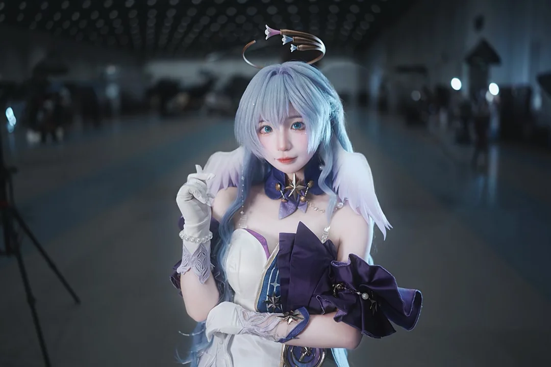崩坏星穹铁道, 知更鸟cos