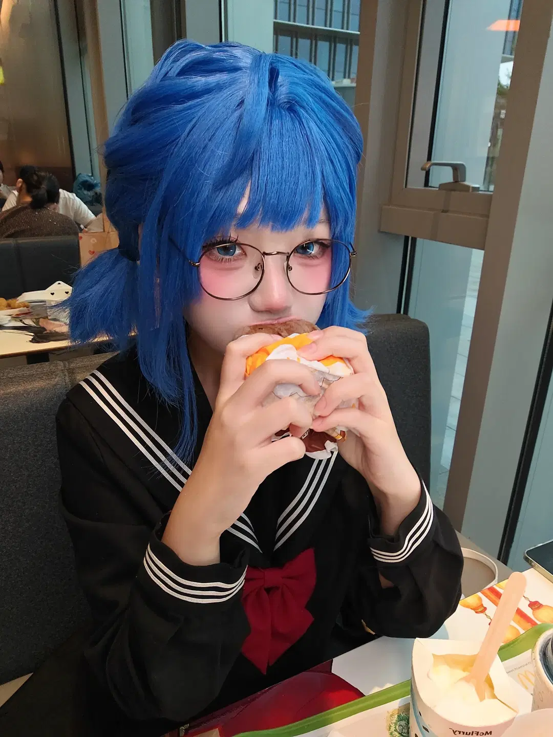 【八奈见杏菜cos】败犬女主太多了，今天吃老八秘制小汉堡 - 全世界都听小柚的话 - 第2张