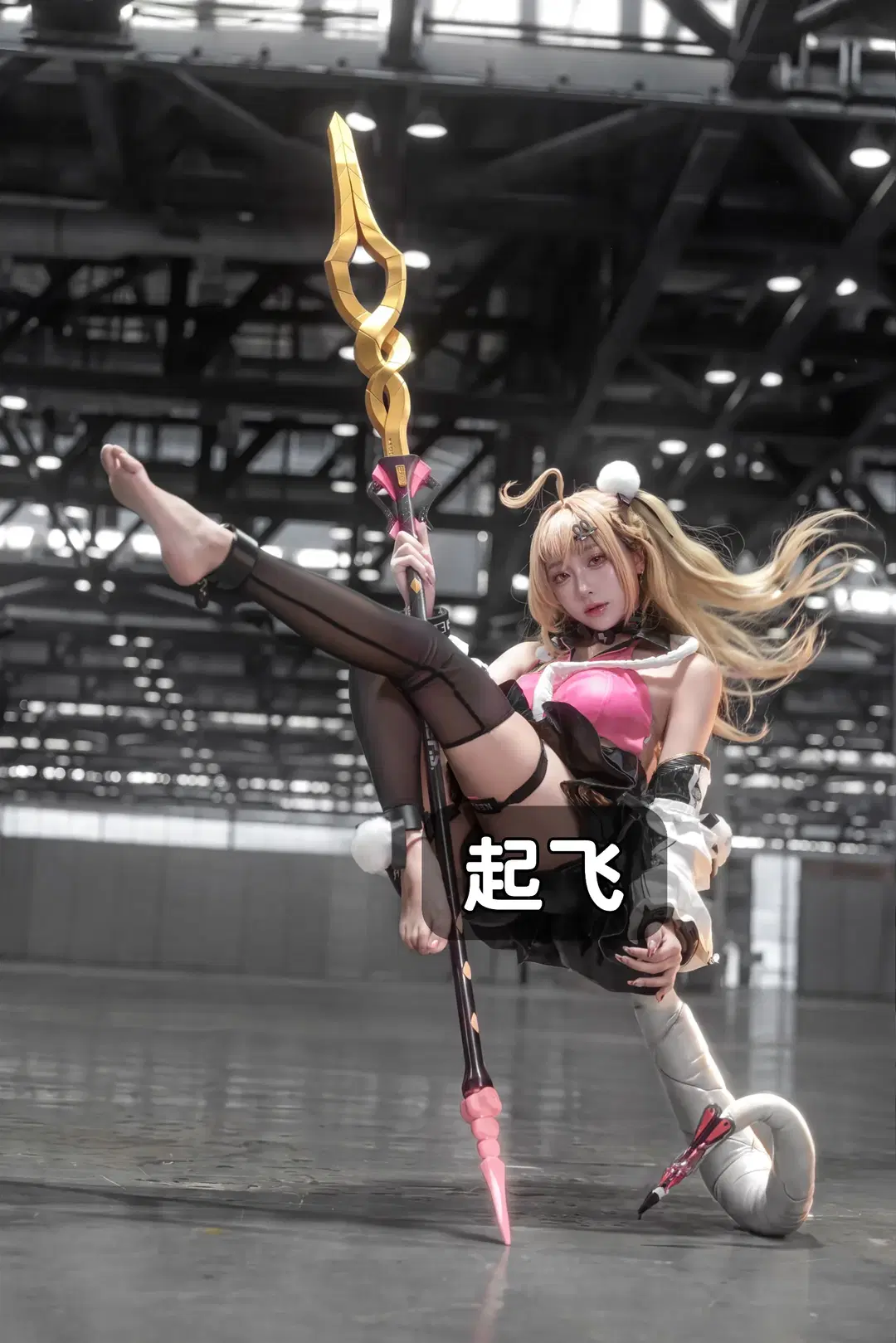 【希希芙cos】绝区零场照的悬空动作与后期解析