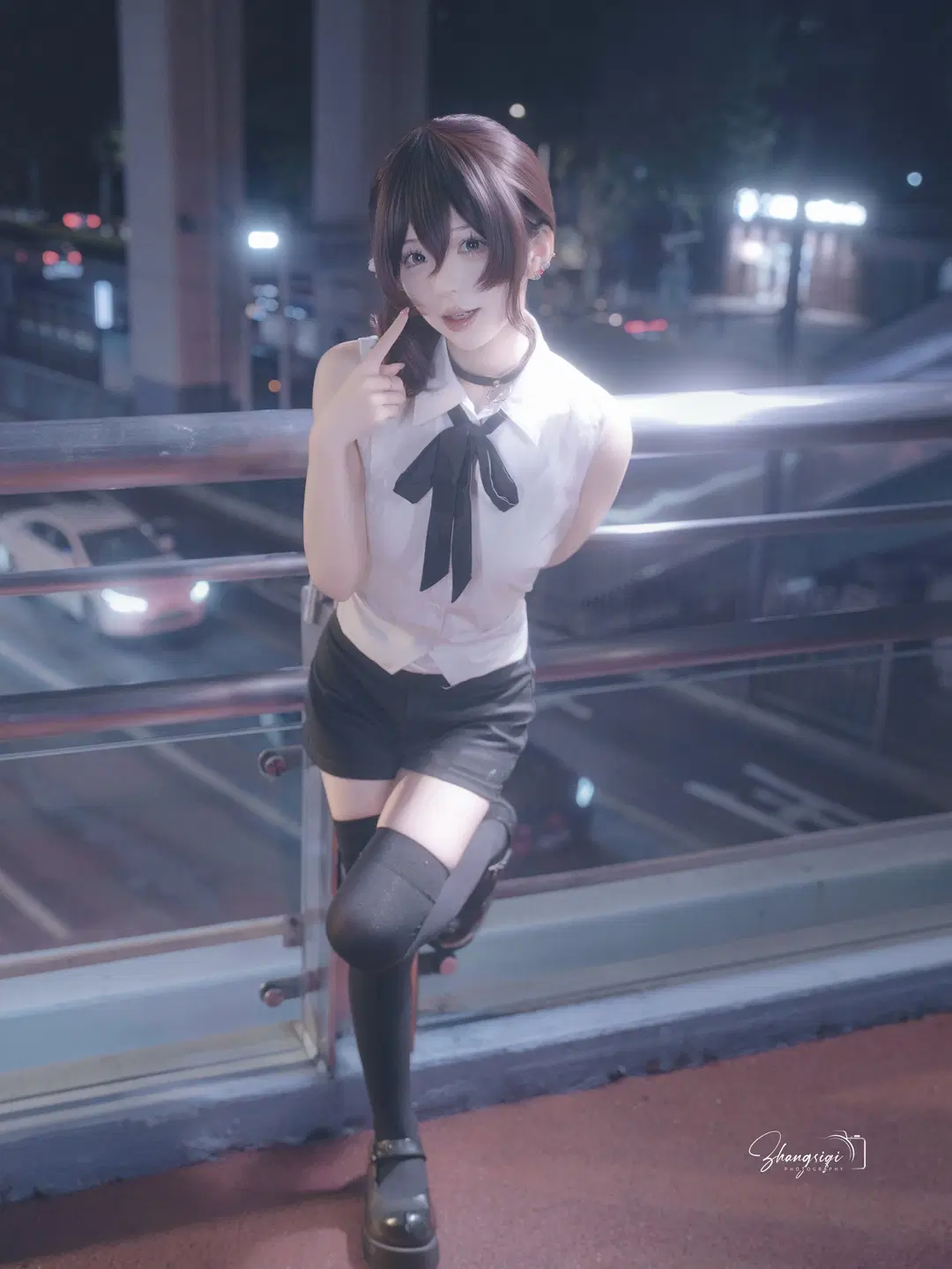 White Shirt and Black Stockings Senpai Under the Night Sky: Atmospheric Urban Night Photography by 坏坏孩子琦 - Image 4