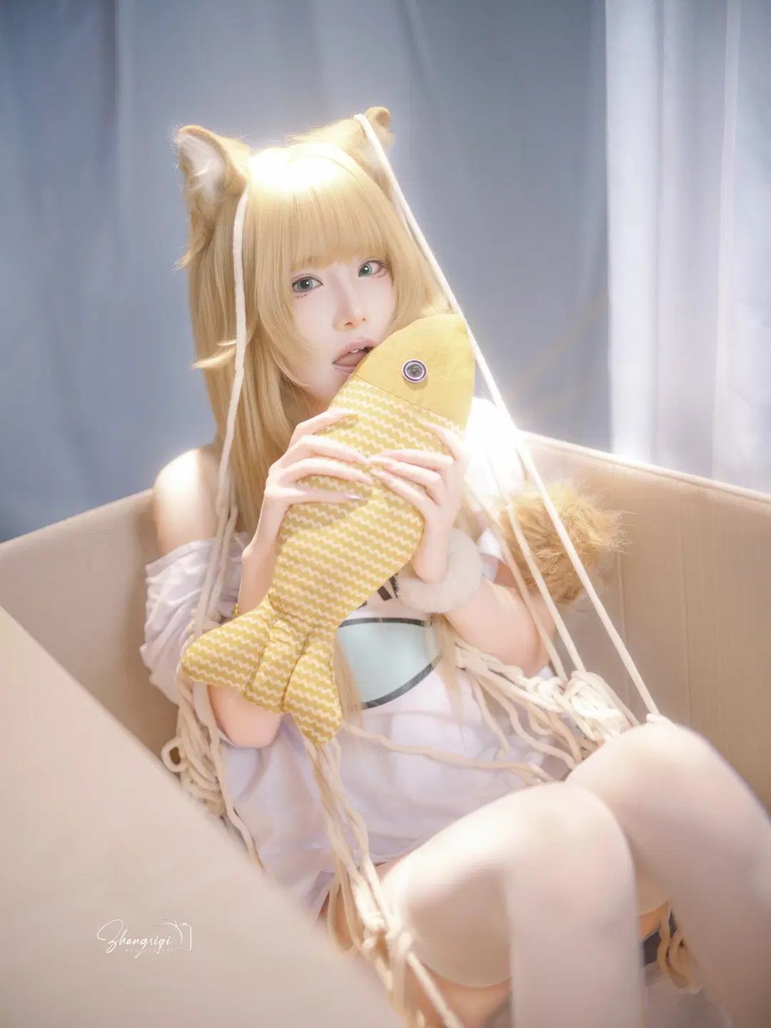 金髪白タイツの猫耳少女によるダンボール写真、陽だまりのひととき - 坏坏孩子琦 - 6枚目