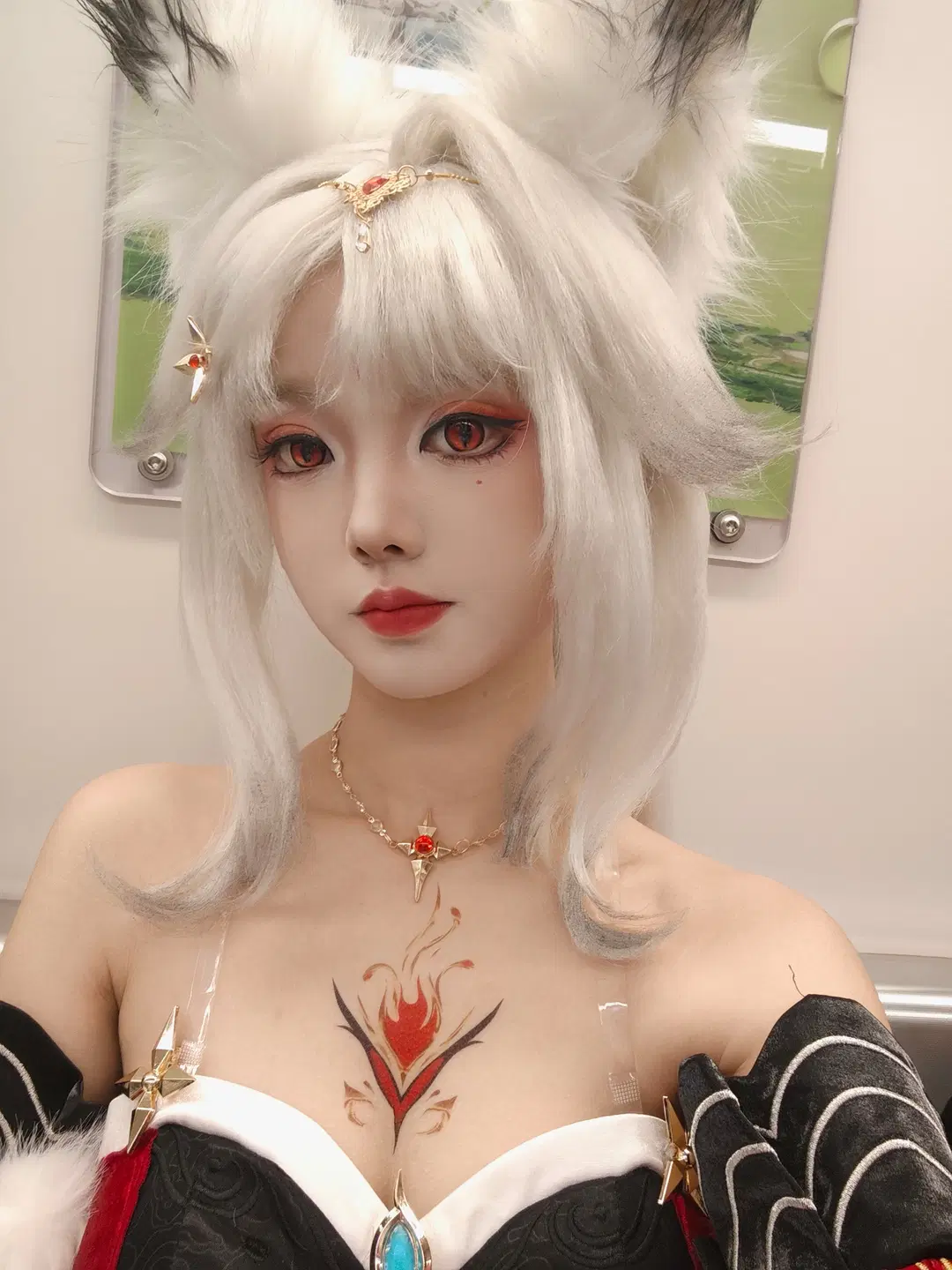 鸣潮, 红瞳妆造, 心月狐cos, 白发兽耳, 鸣潮心月狐