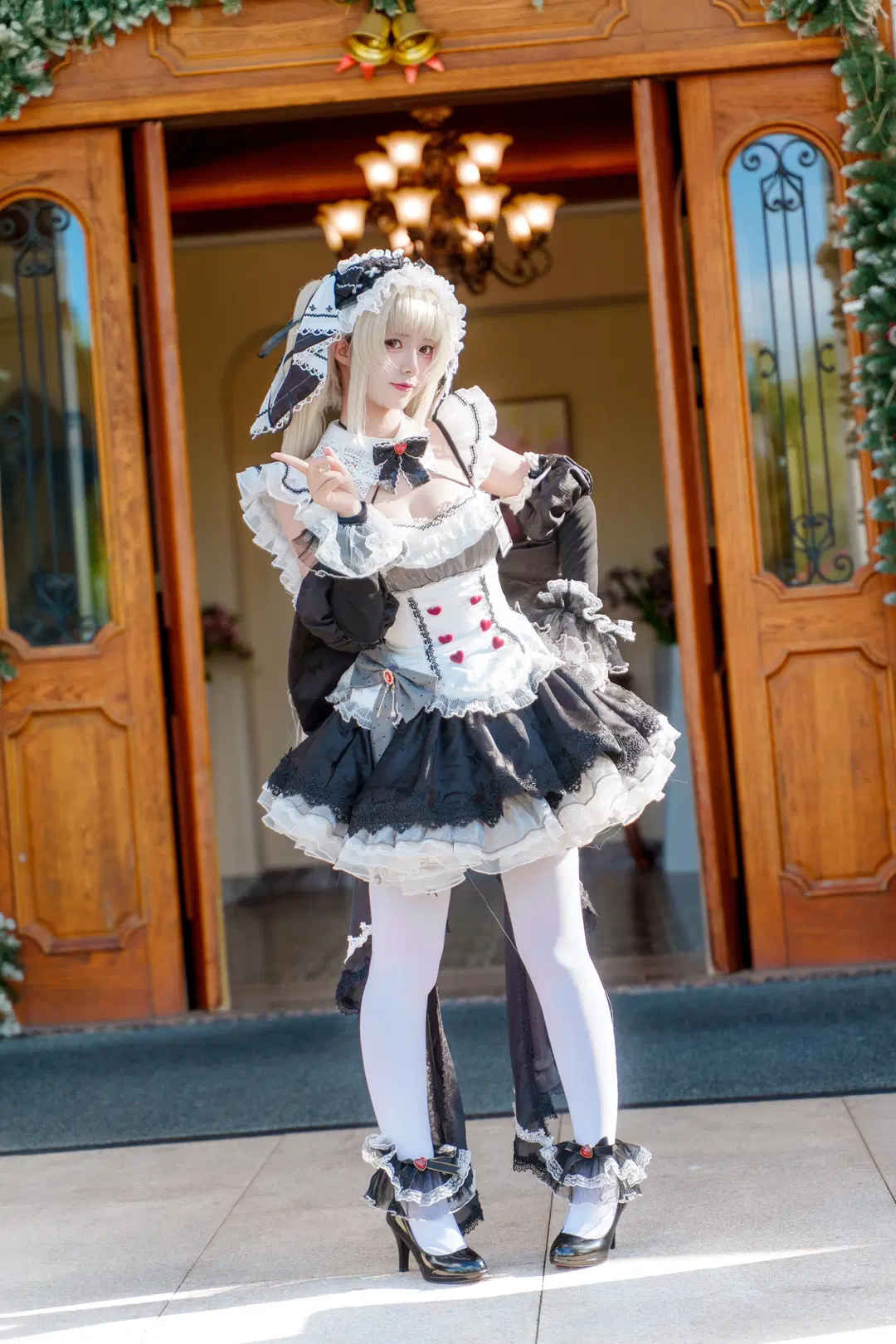 アズールレーン, メイド服, 二次元コスプレ, 白ストッキング, フォーミダブル コスプレ