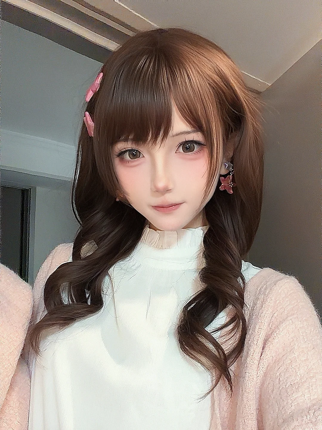 Wang Jiaotong cosplay Paper Bride 3: Debt of the Twin Brides: Flushed Cute Face Right Here by 六幺幺 - Image 2