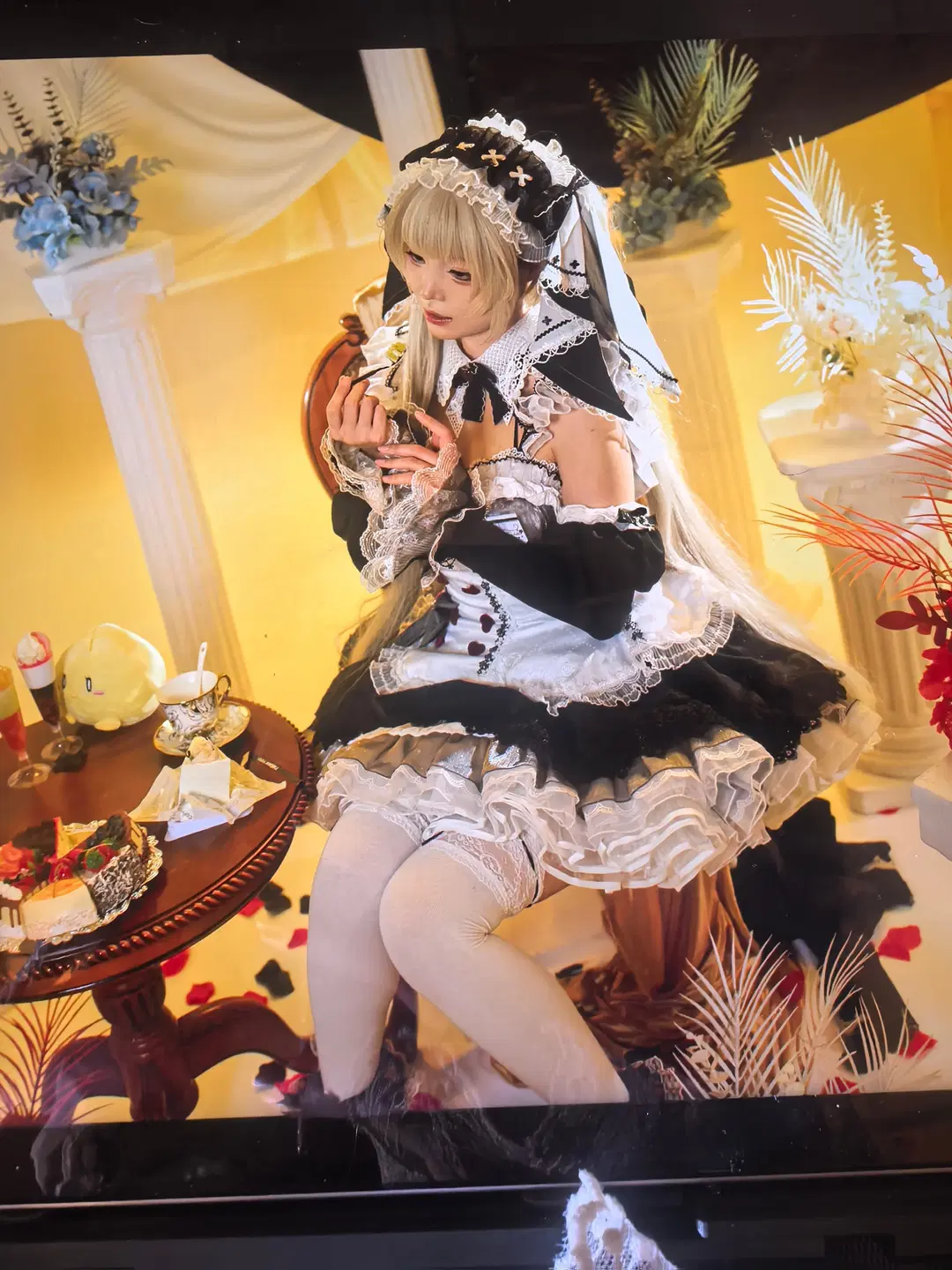 アズールレーン, メイド服, 白ストッキング, フォーミダブル コスプレ, セットスタジオ