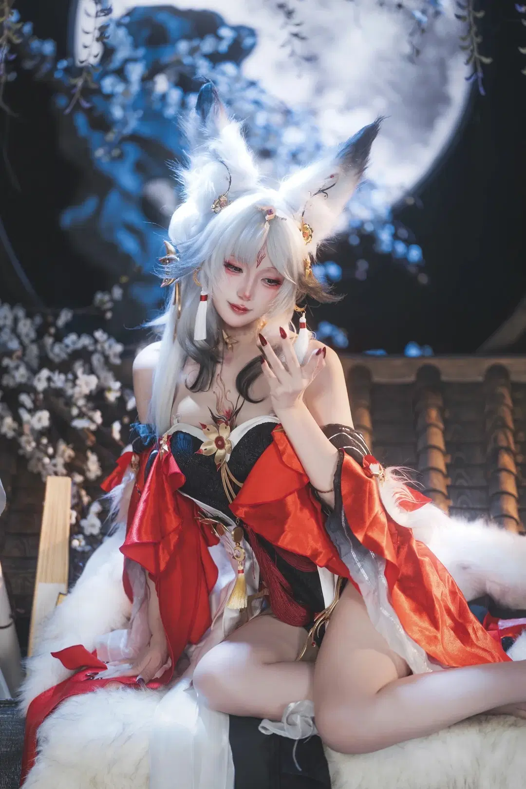 【心月狐cos】鳴潮心月狐，月下紅妝與狐耳白髮的碰撞 - 是夙卿呀 - 第3張