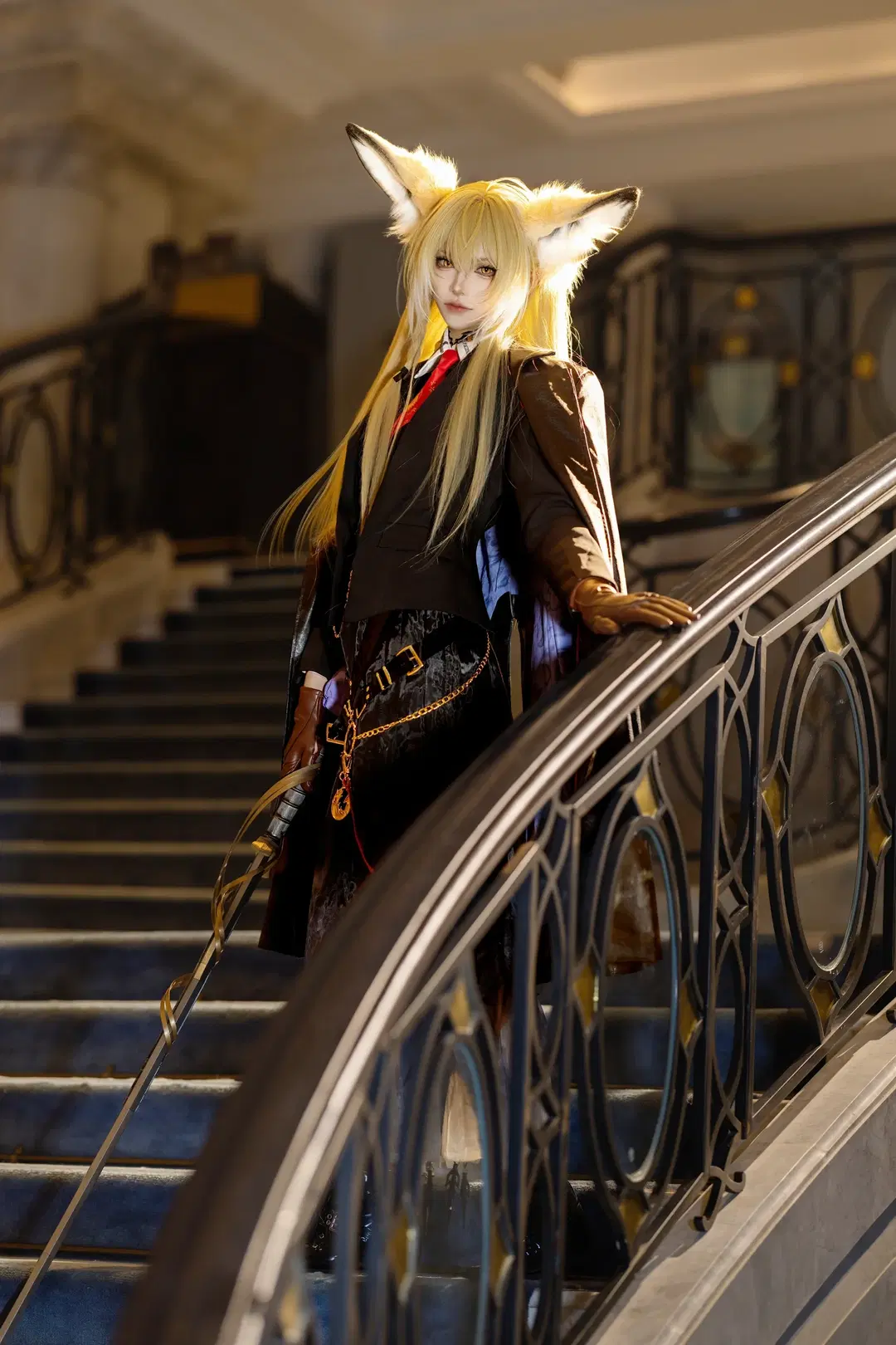 明日方舟, cosplay场照, 兽耳cos, 忍冬cos, 金发西装