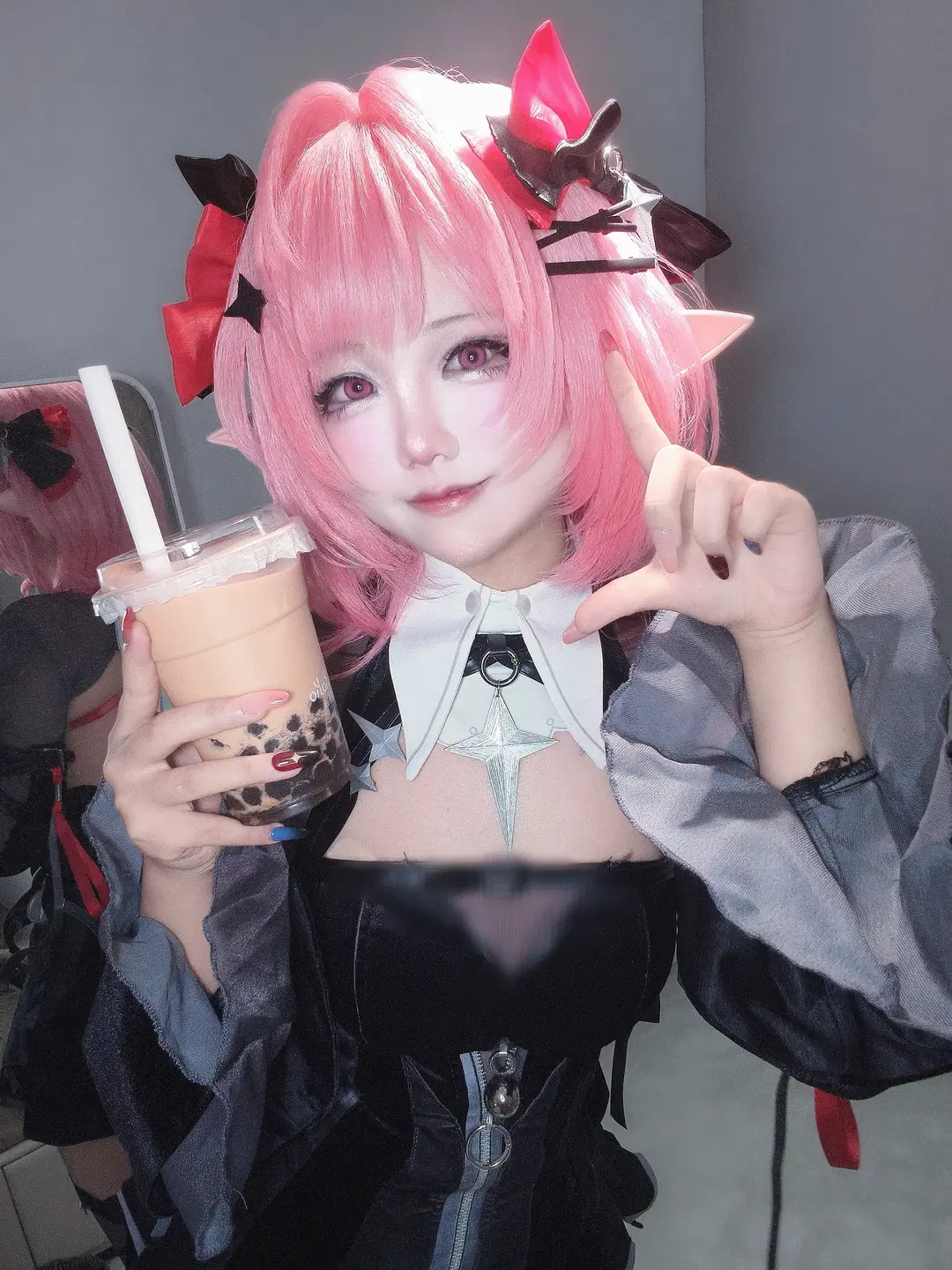 ゼンレスゾーンゼロ, 二次元コスプレ, レミエール コスプレ, ピンクのツインテール, ミルクティー自撮り