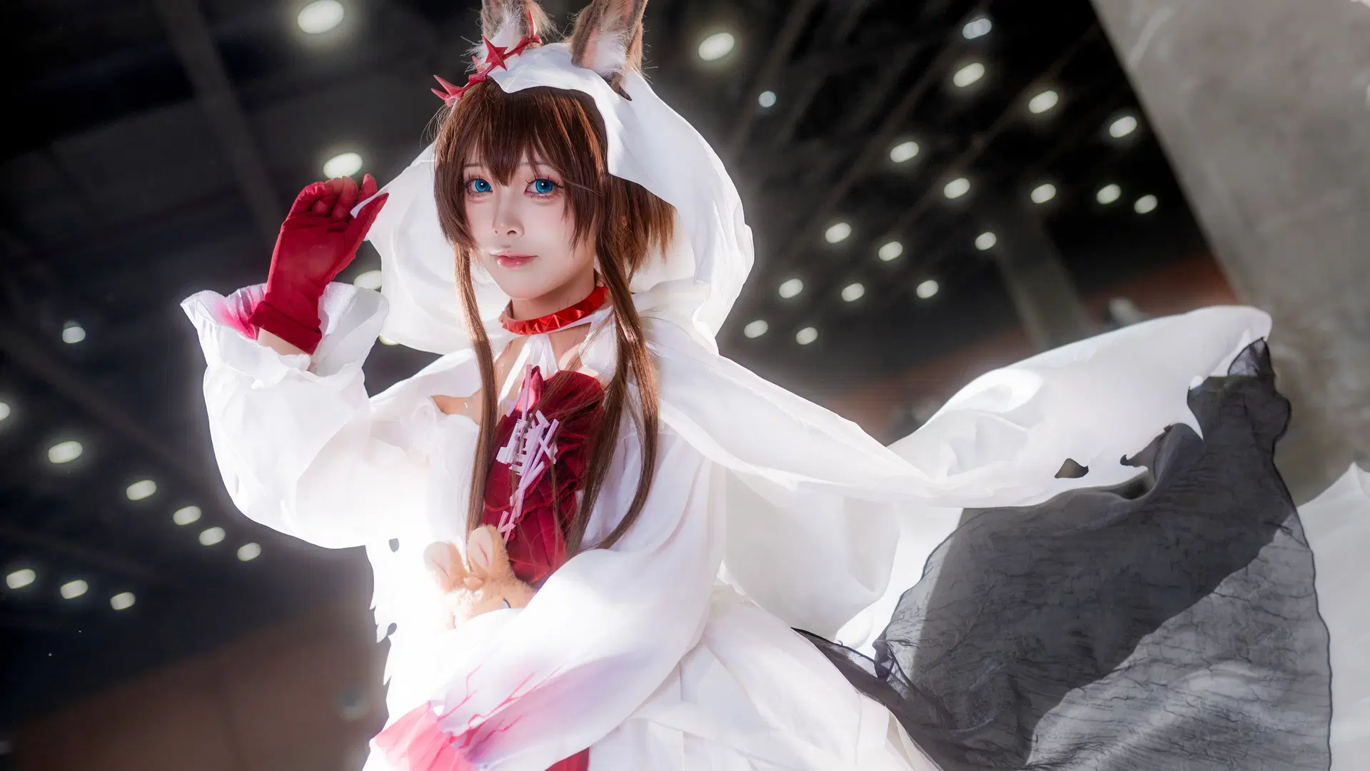 [Amiya cosplay] Arknights Harper's BAZAAR Bunny: Convention Photo Log by 一千零一问 - Image 2