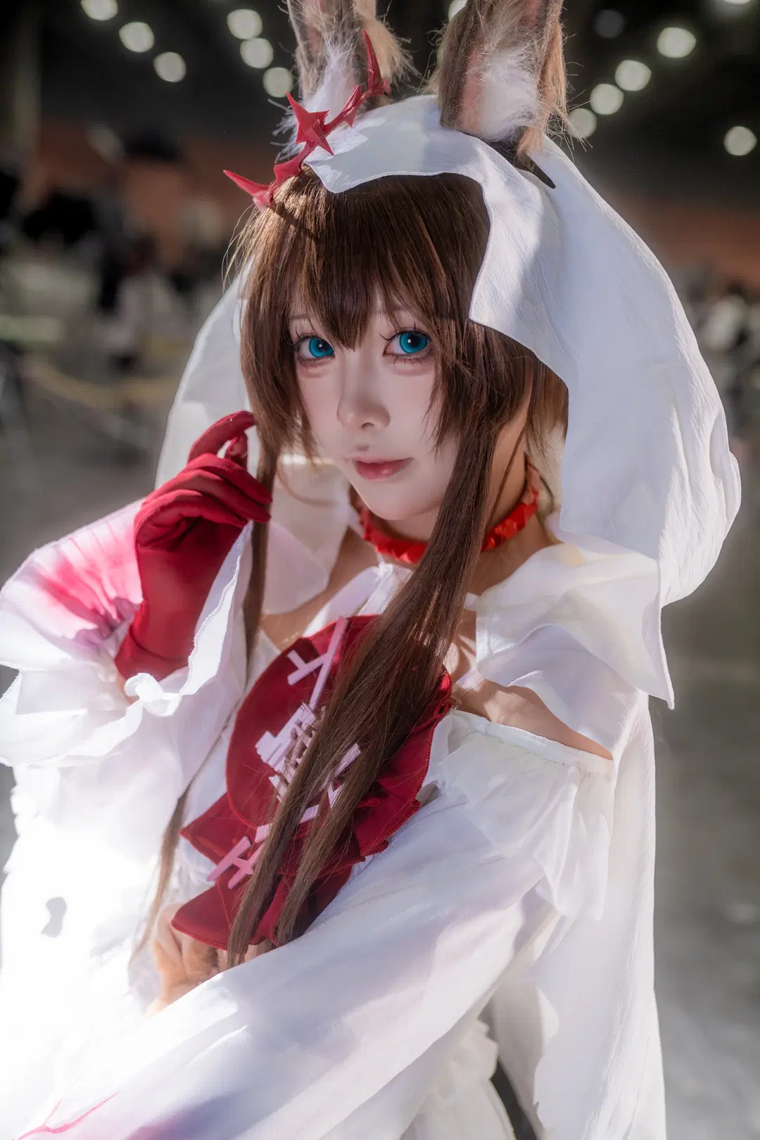 [Amiya cosplay] Arknights Harper's BAZAAR Bunny: Convention Photo Log by 一千零一问 - Image 4