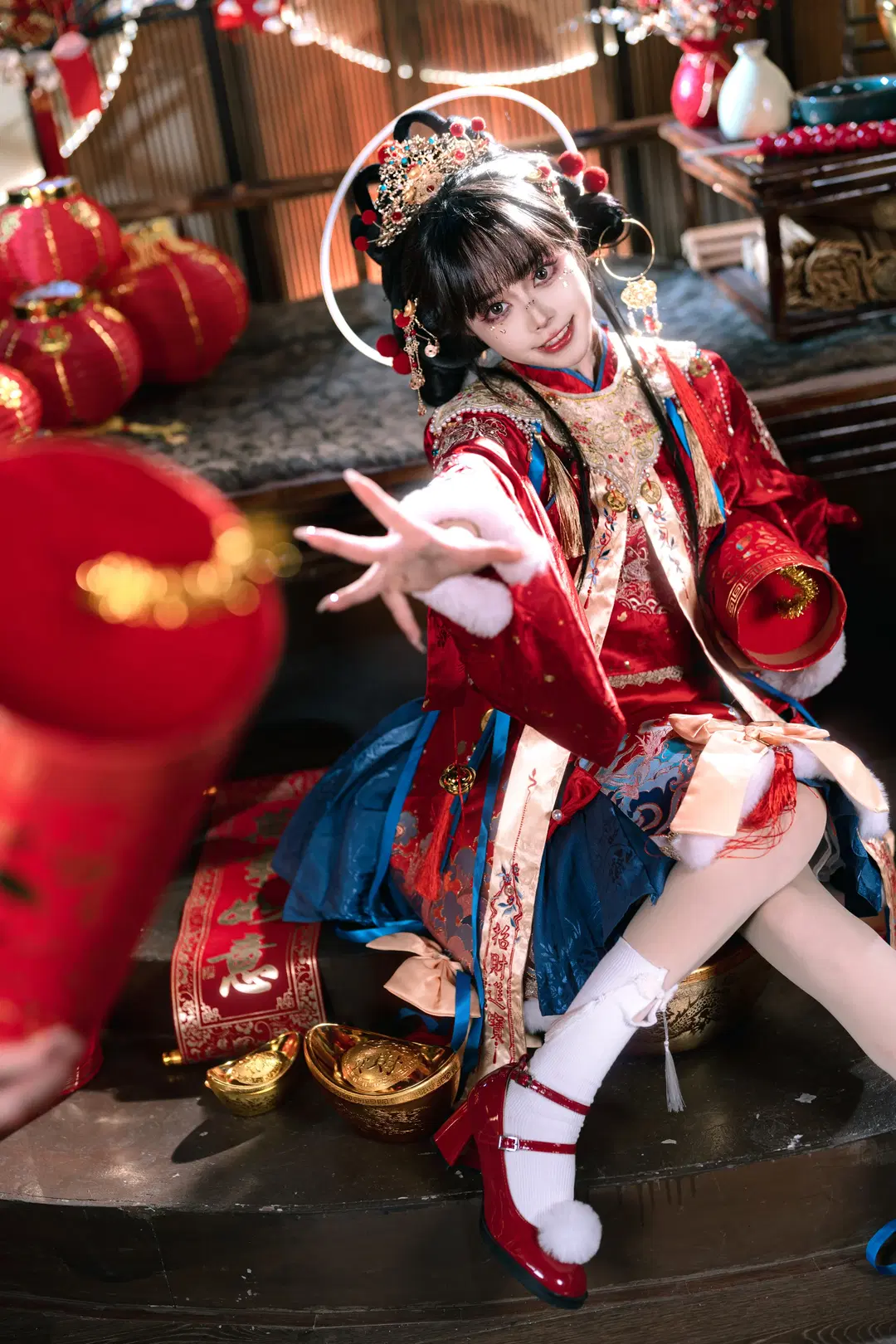 Lolita, Chinese-style photography, White stockings, New Year God of Wealth, Celebrating the New Year with Intangible Cultural Heritage