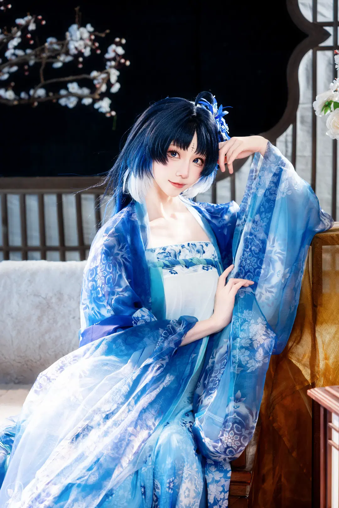 鸣潮, 古风cosplay, 国风摄影, 秧秧cos, 蓝色渐变假发