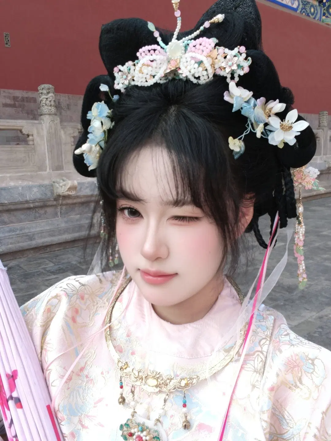 古风摄影, 汉服写真, 明制汉服, 贵女妆造, 古代大家闺秀