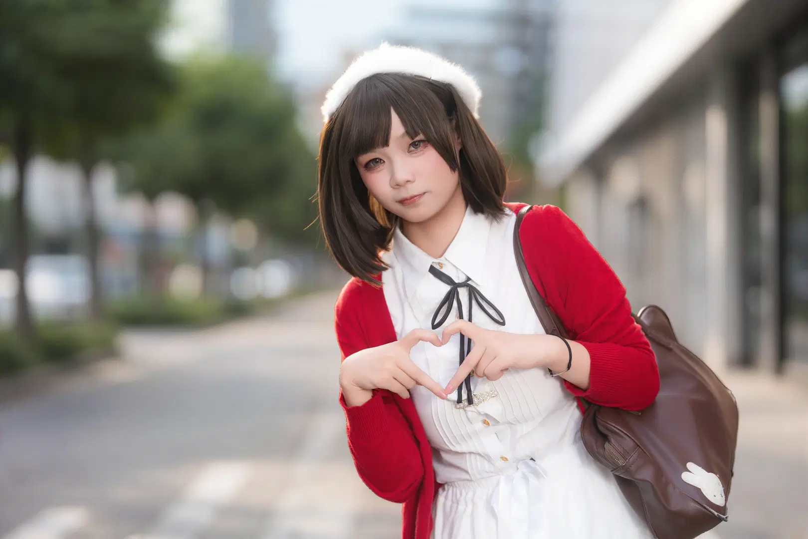 [Megumi Kato Cosplay] Background Heroine Megumi Kato: This Red Cardigan and White Tights Outfit Is Truly Everyday Casual by 喵蛋poi🐾 - Image 6