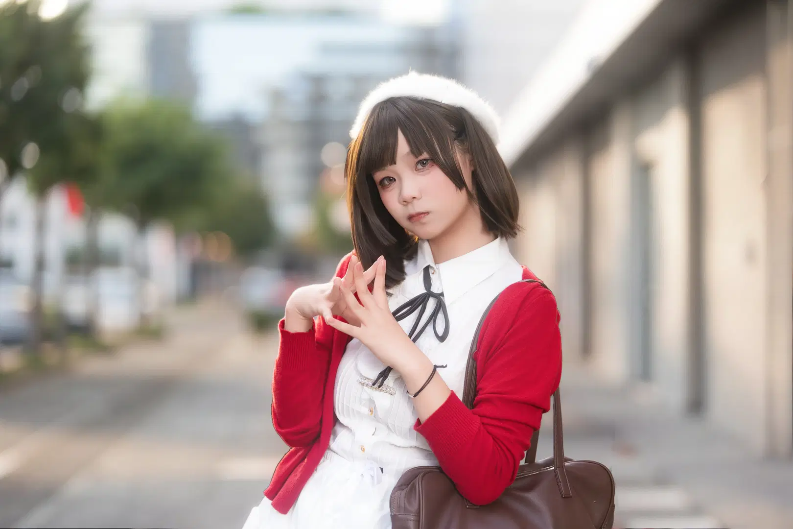 [Megumi Kato Cosplay] Background Heroine Megumi Kato: This Red Cardigan and White Tights Outfit Is Truly Everyday Casual by 喵蛋poi🐾 - Image 7